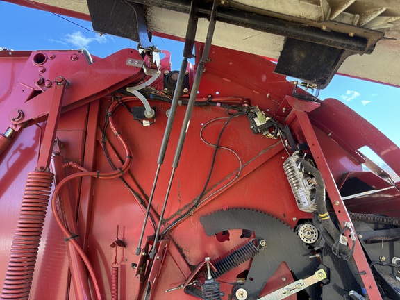2021 New Holland Rollbelt 560 Baler/Round