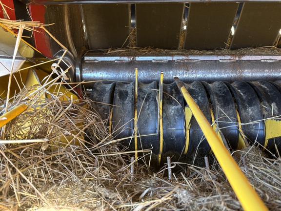 2021 New Holland Rollbelt 560 Baler/Round