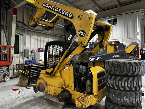 1999 John Deere 250 Skid Steer Loader