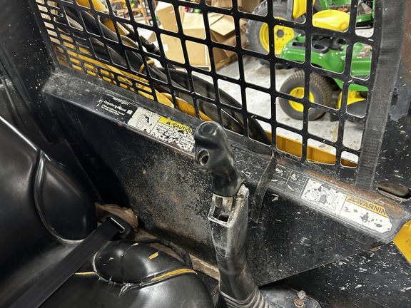 1999 John Deere 250 Skid Steer Loader