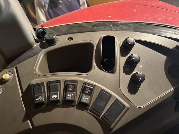 2018 Case IH Farmall 100C Tractor