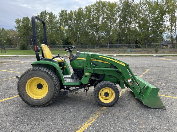 2010 John Deere 3520 Tractor Compact