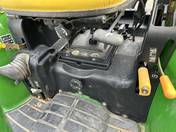 2010 John Deere 3520 Tractor Compact