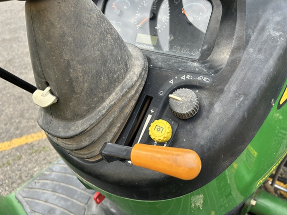 2010 John Deere 3520 Tractor Compact