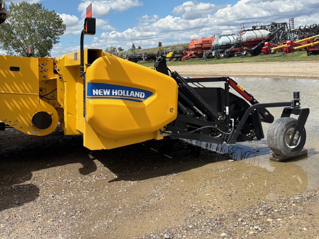2022 New Holland 790CP Header Pickup
