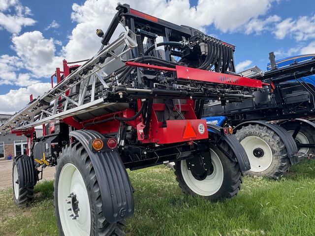 2024 Apache AS1250 Sprayer