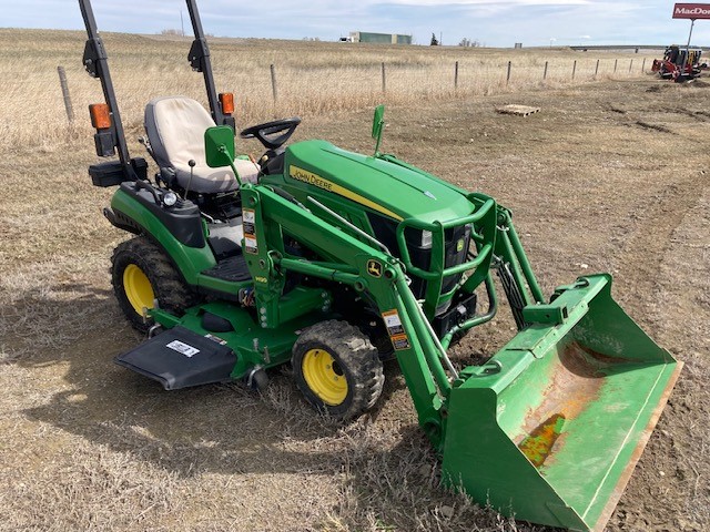 2014 John Deere 1025R Tractor