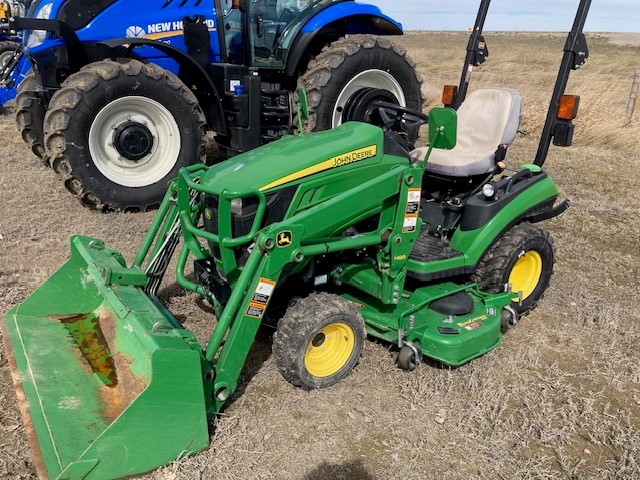 2014 John Deere 1025R Tractor