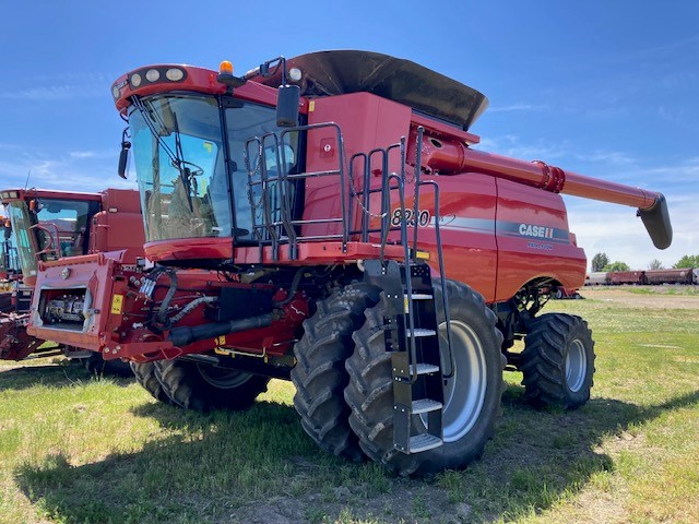 2013 Case IH 8230 Combine