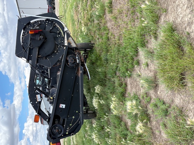 2009 MacDon D60-45 Header Combine