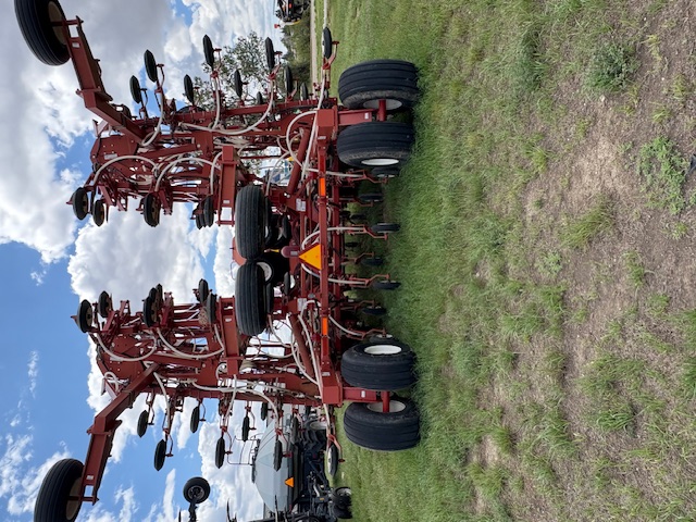 2013 Morris C2 CONTOUR DRILL 61' Air Drill
