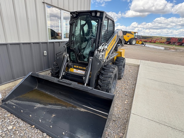 2024 New Holland L328 Skid Steer Loader