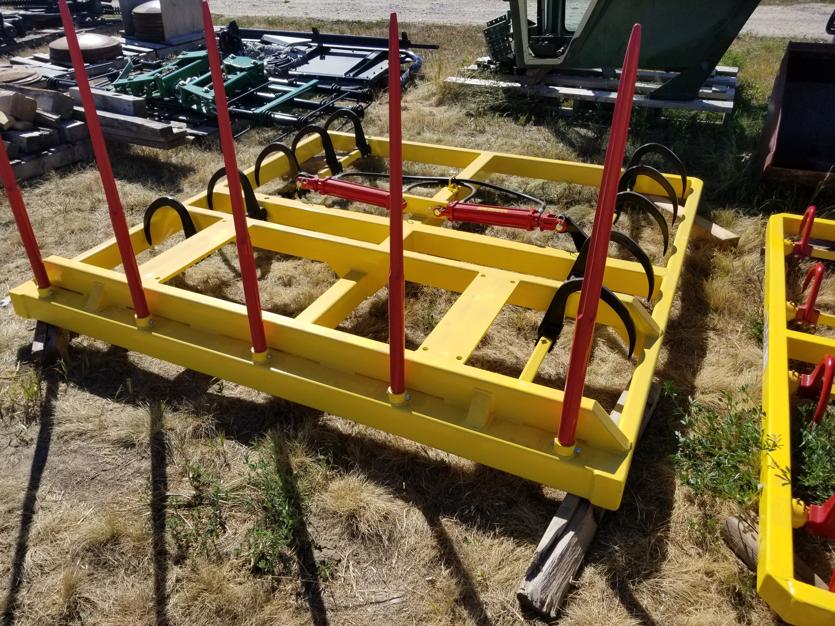 2022 Lewco Bale Heads Bale Grabber