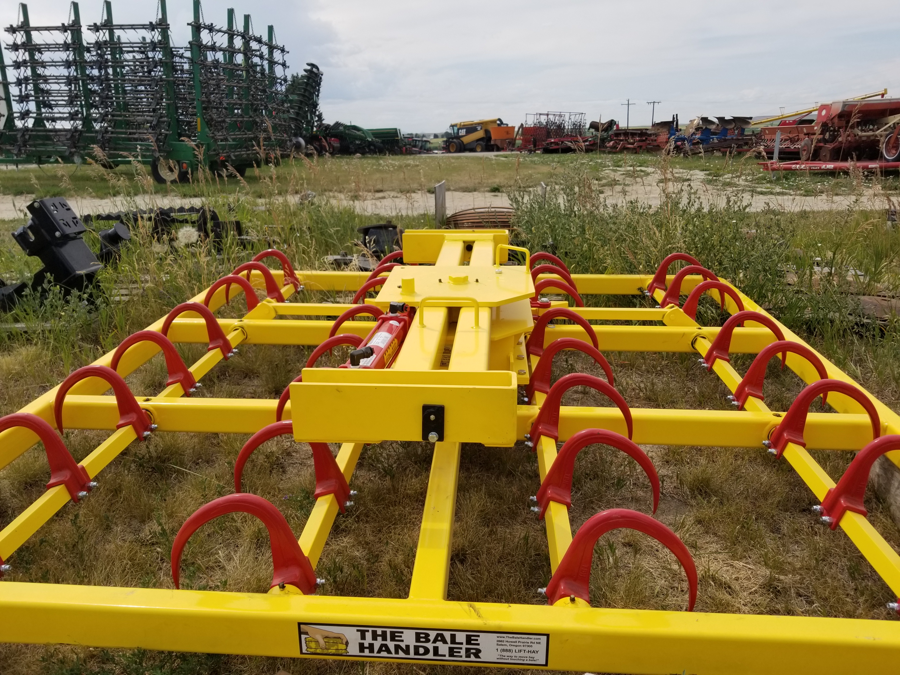 2022 Lewco Bale Heads Bale Grabber