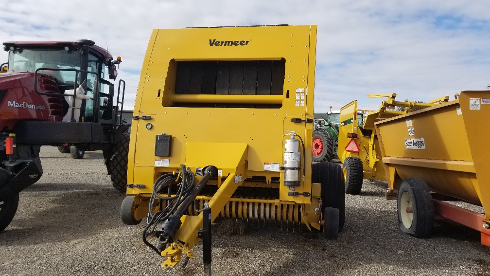 2019 Vermeer 605N Baler/Round