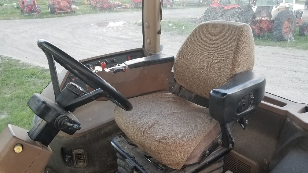 1997 John Deere 8200 Tractor