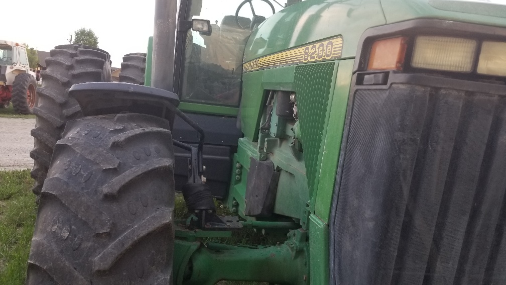 1997 John Deere 8200 Tractor