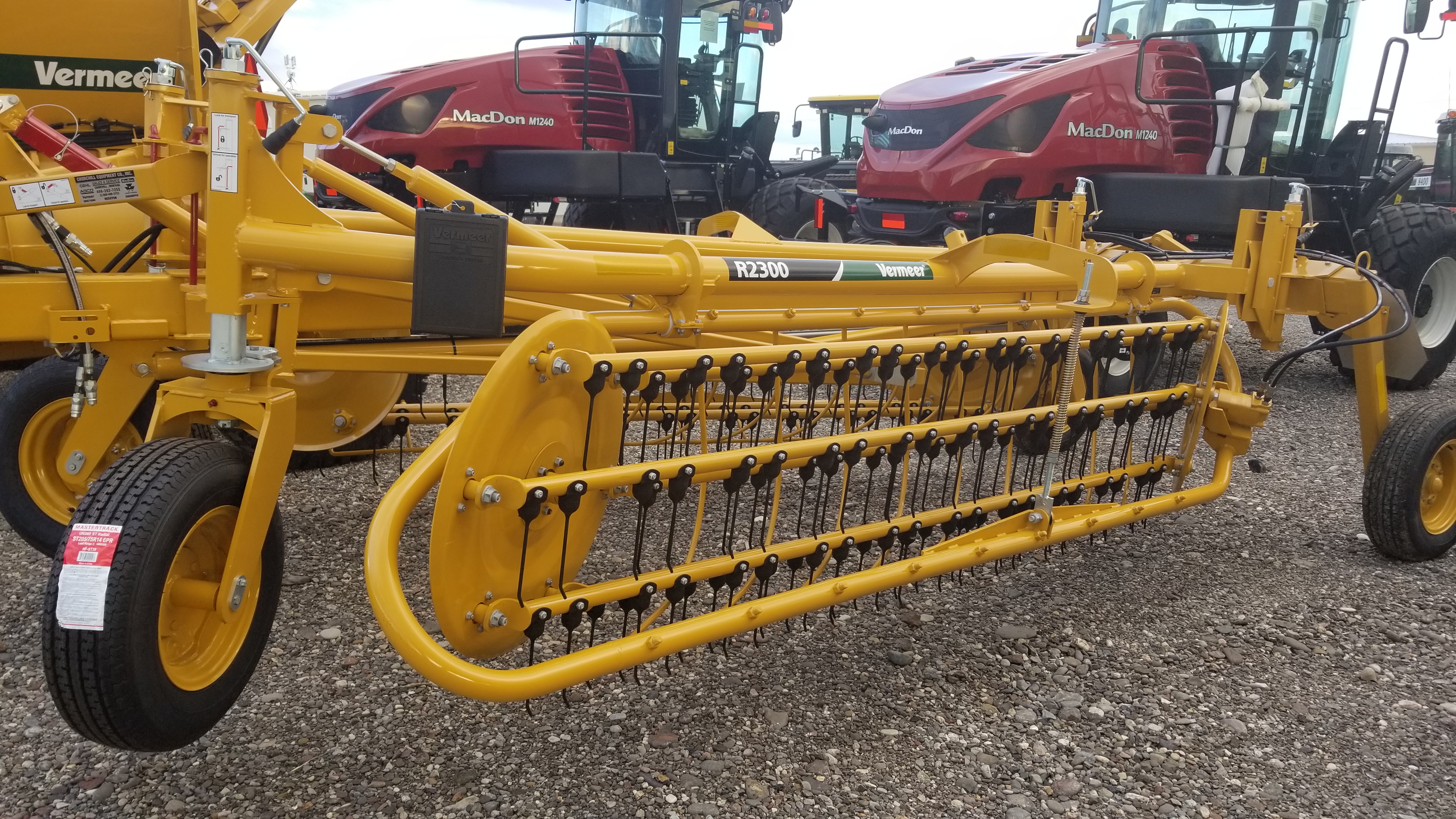 2023 Vermeer R2800 Rake/Hay