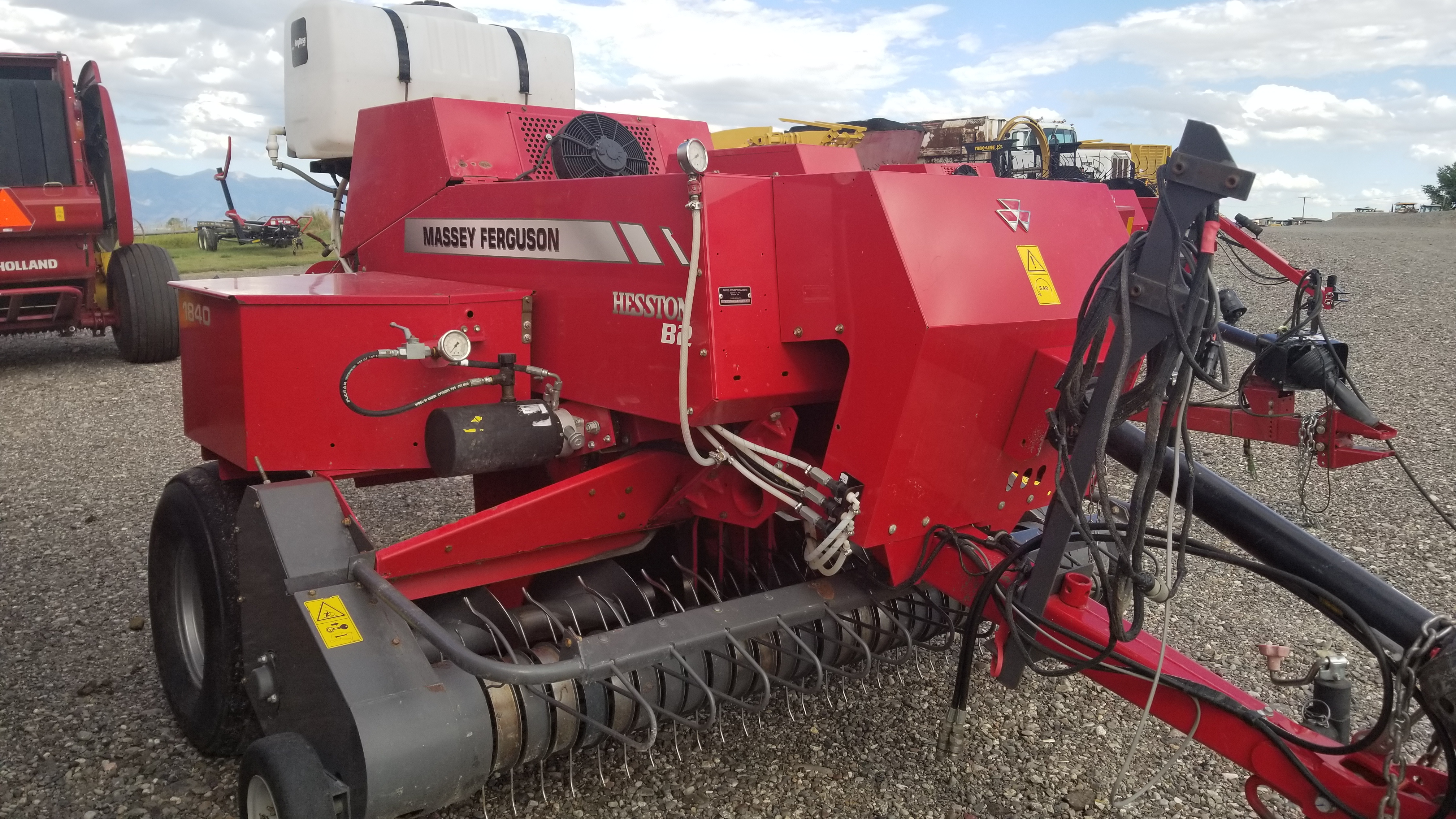 2018 Massey Ferguson 1840 Baler/Square