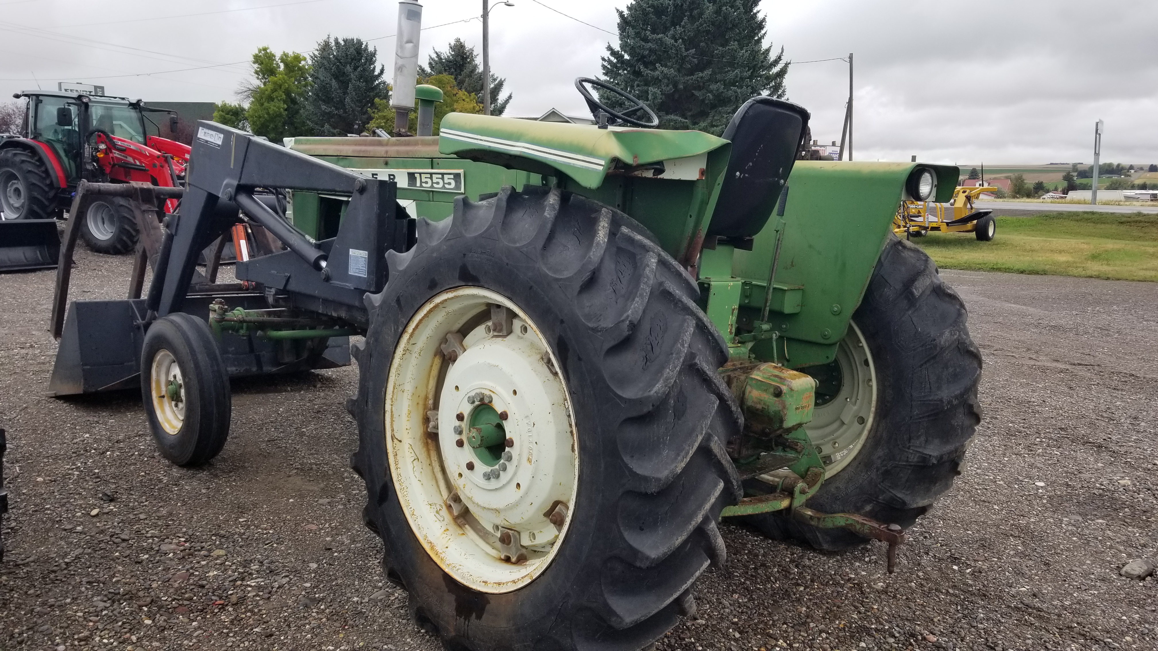 1973 Oliver 1555 Tractor