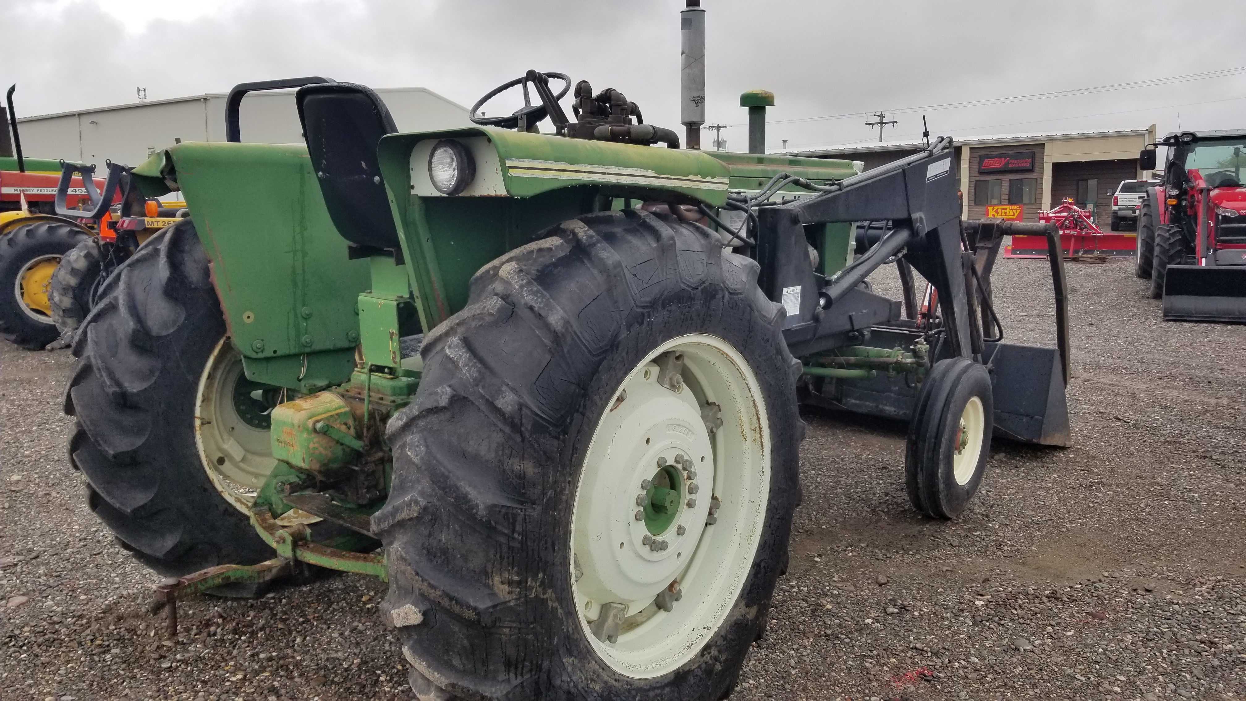 1973 Oliver 1555 Tractor