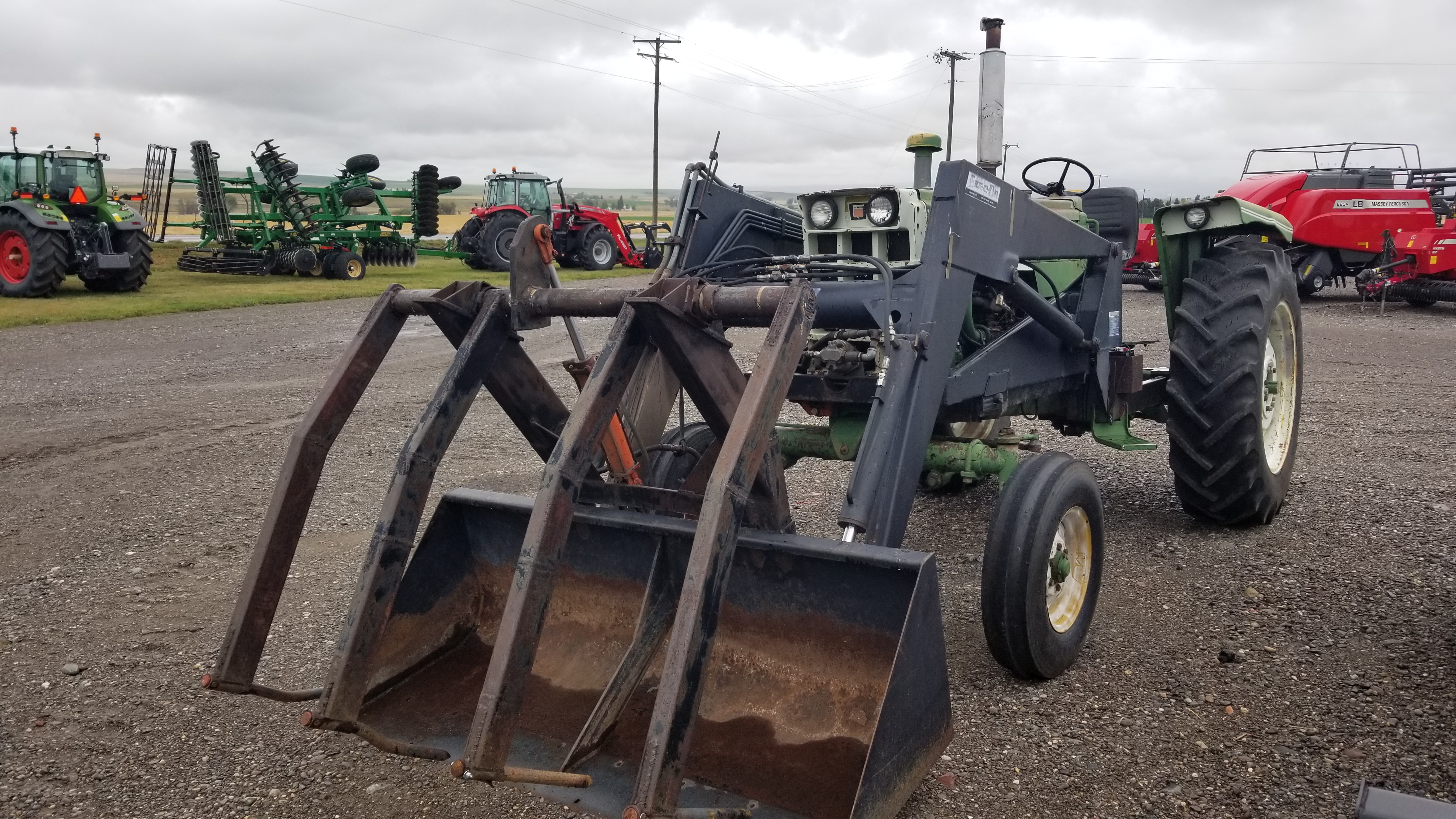 1973 Oliver 1555 Tractor