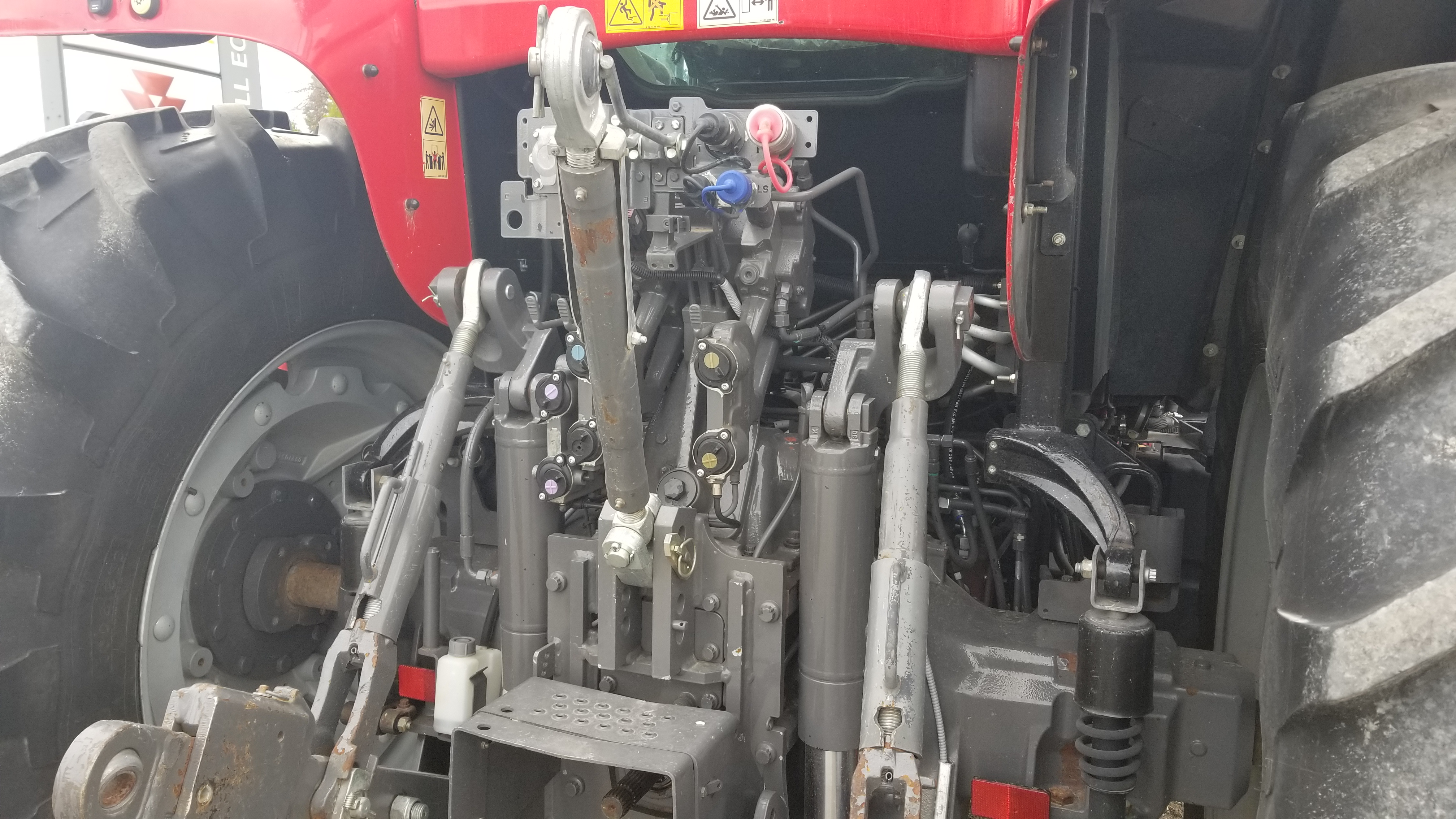2015 Massey Ferguson 7716 Classic Tractor