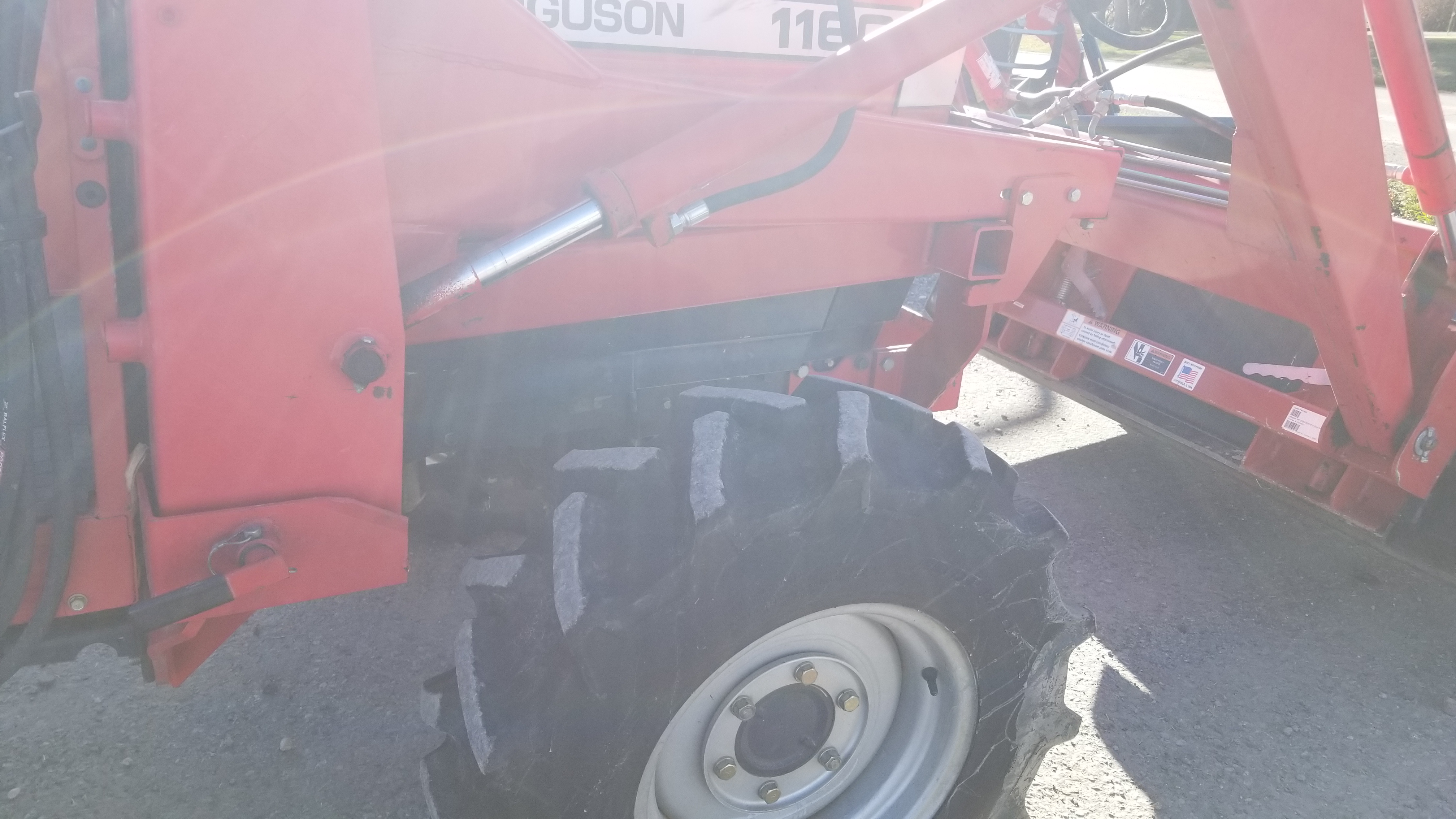 1997 Massey Ferguson 1160 Tractor