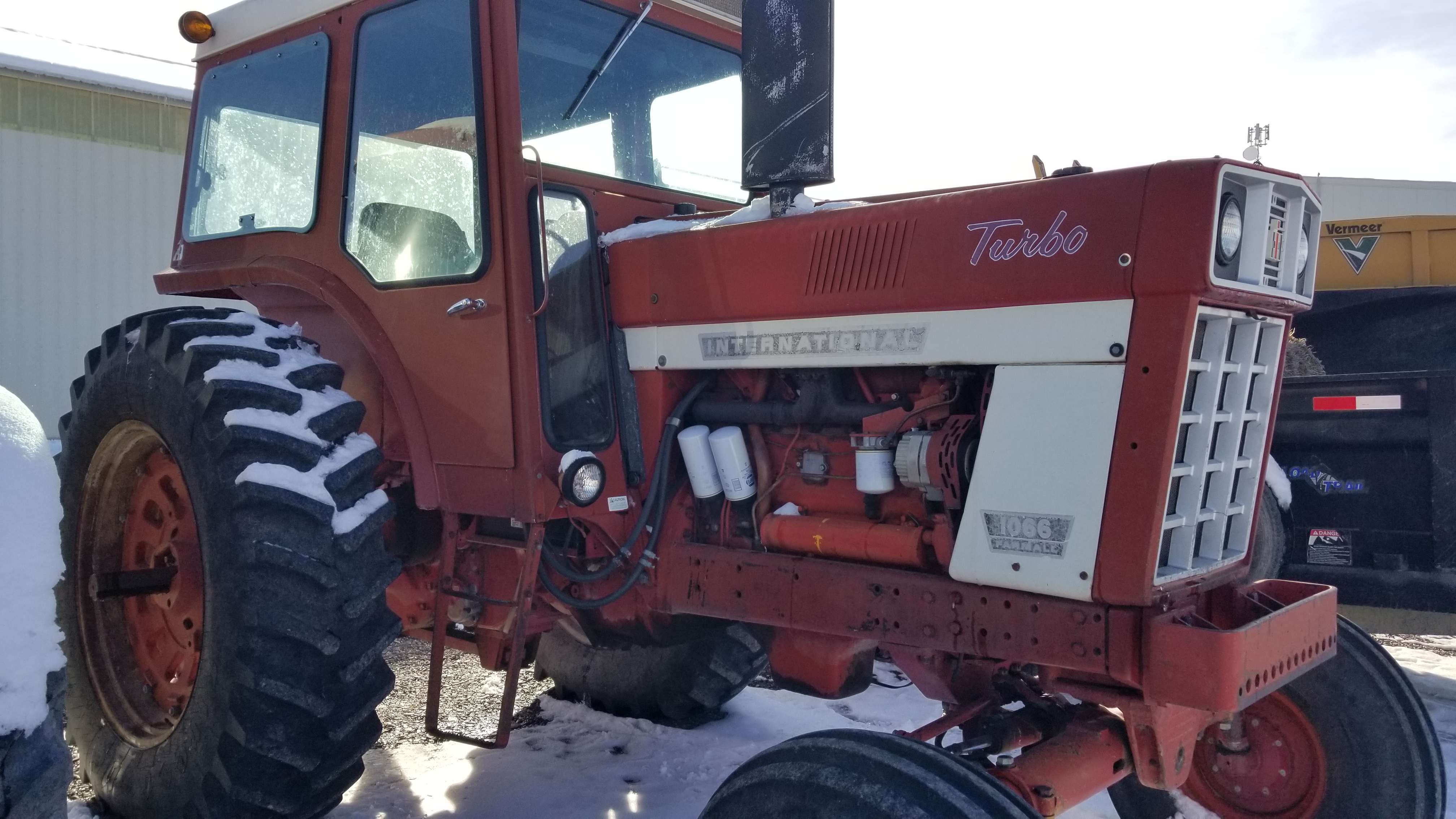 1973 International 1066 Tractor