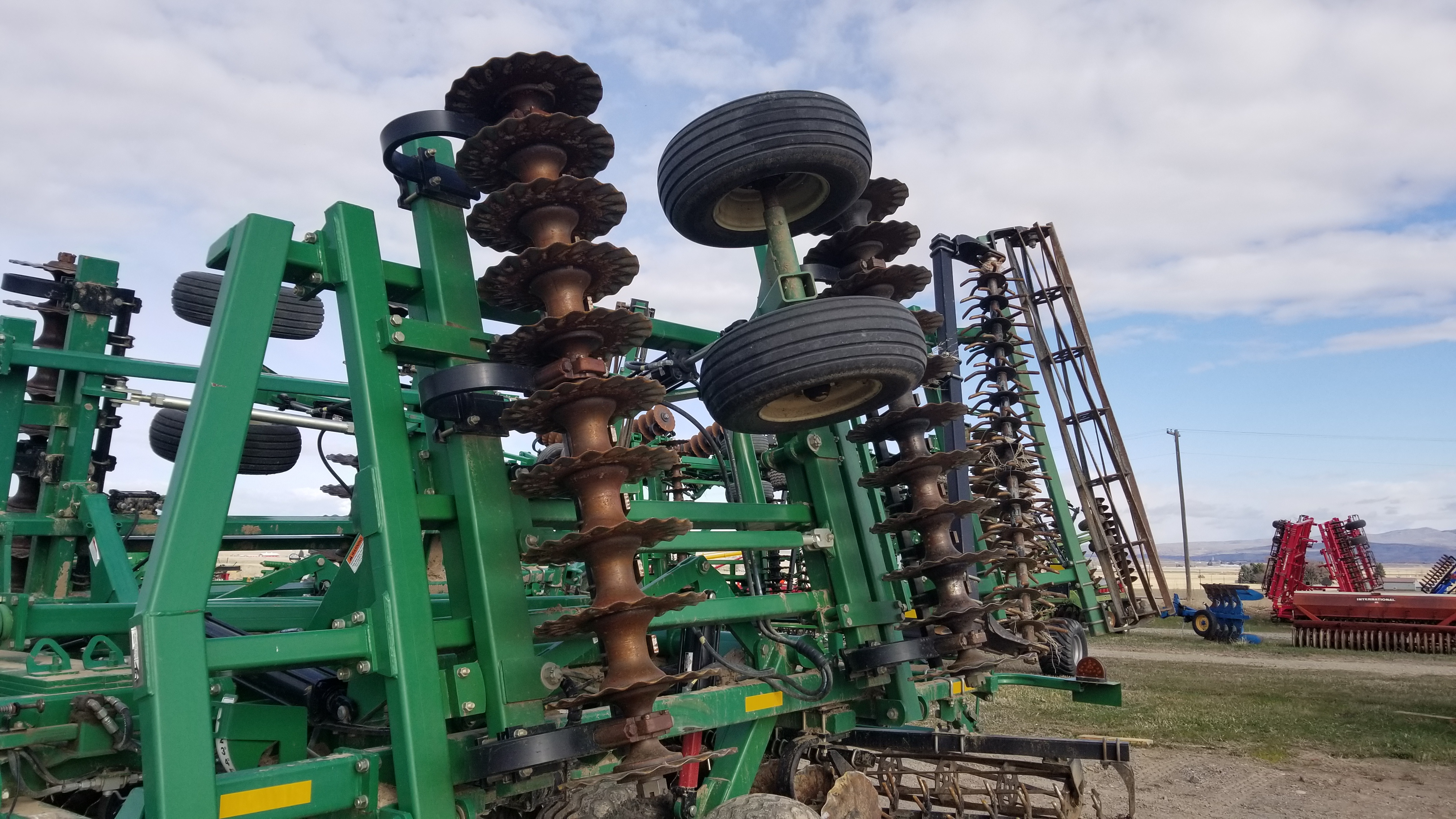 2014 Great Plains 2400TM Vertical Tillage