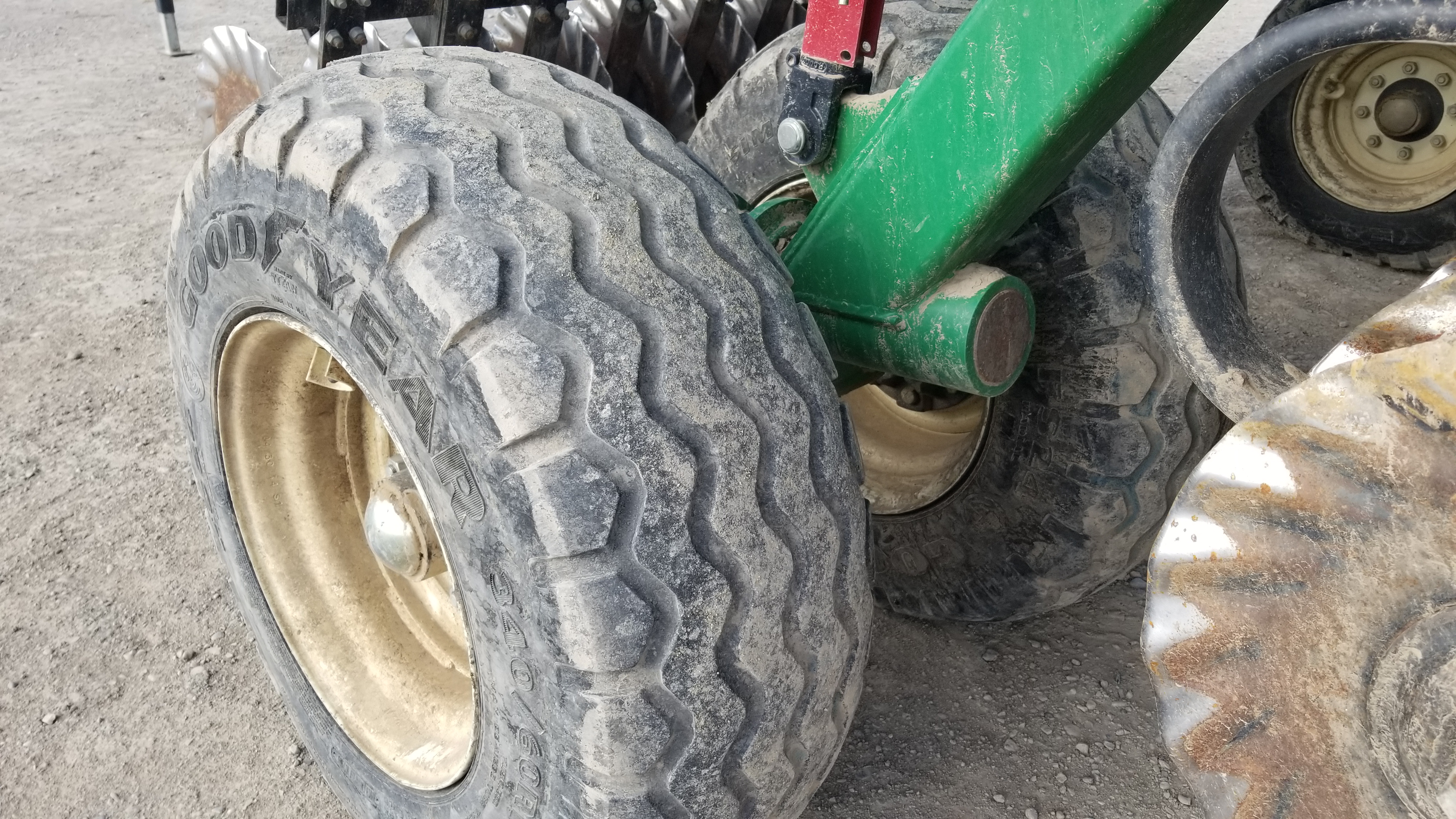 2014 Great Plains 2400TM Vertical Tillage