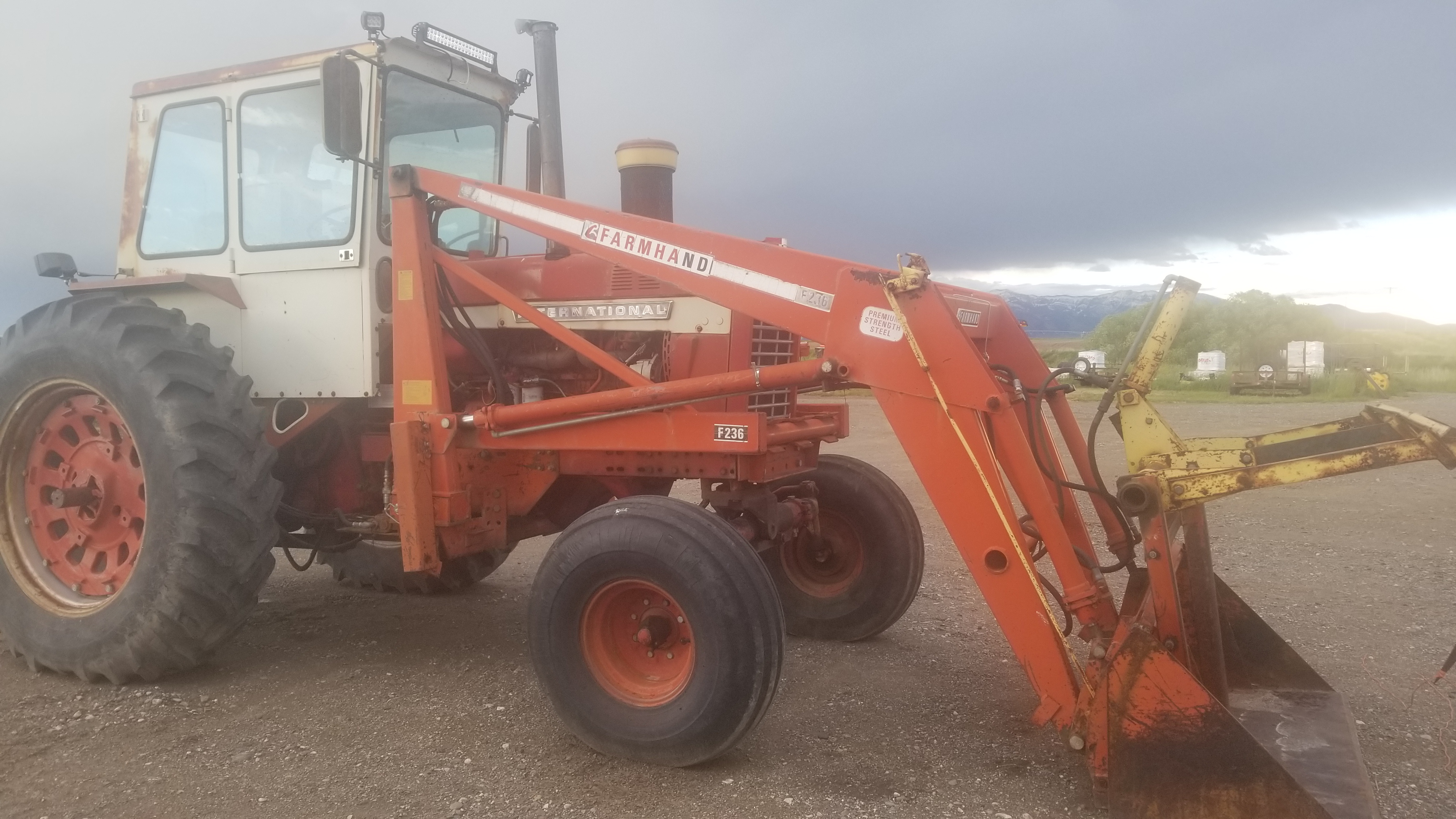 1967 International 1256 Tractor