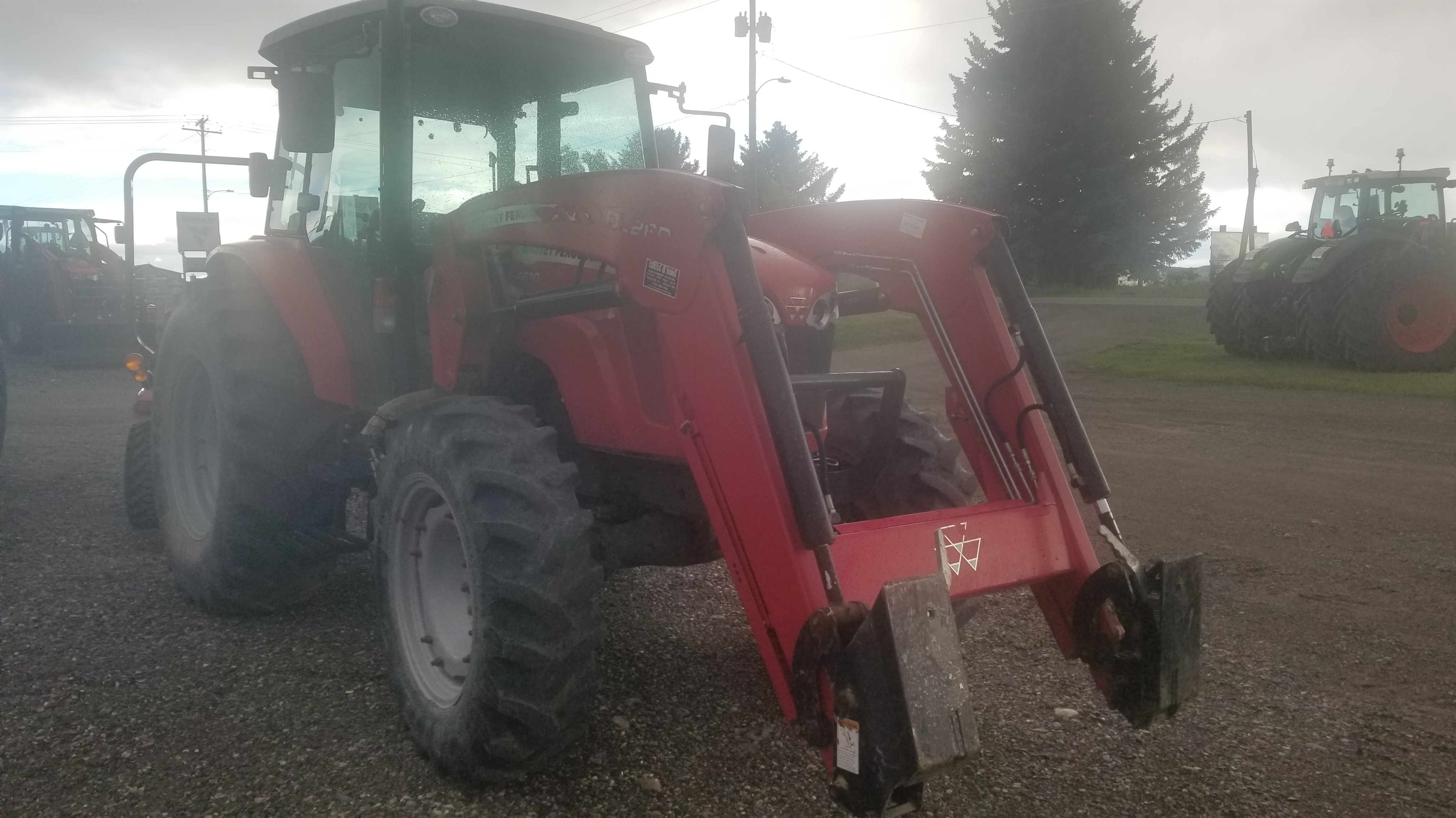 2013 Massey Ferguson 4610 Tractor