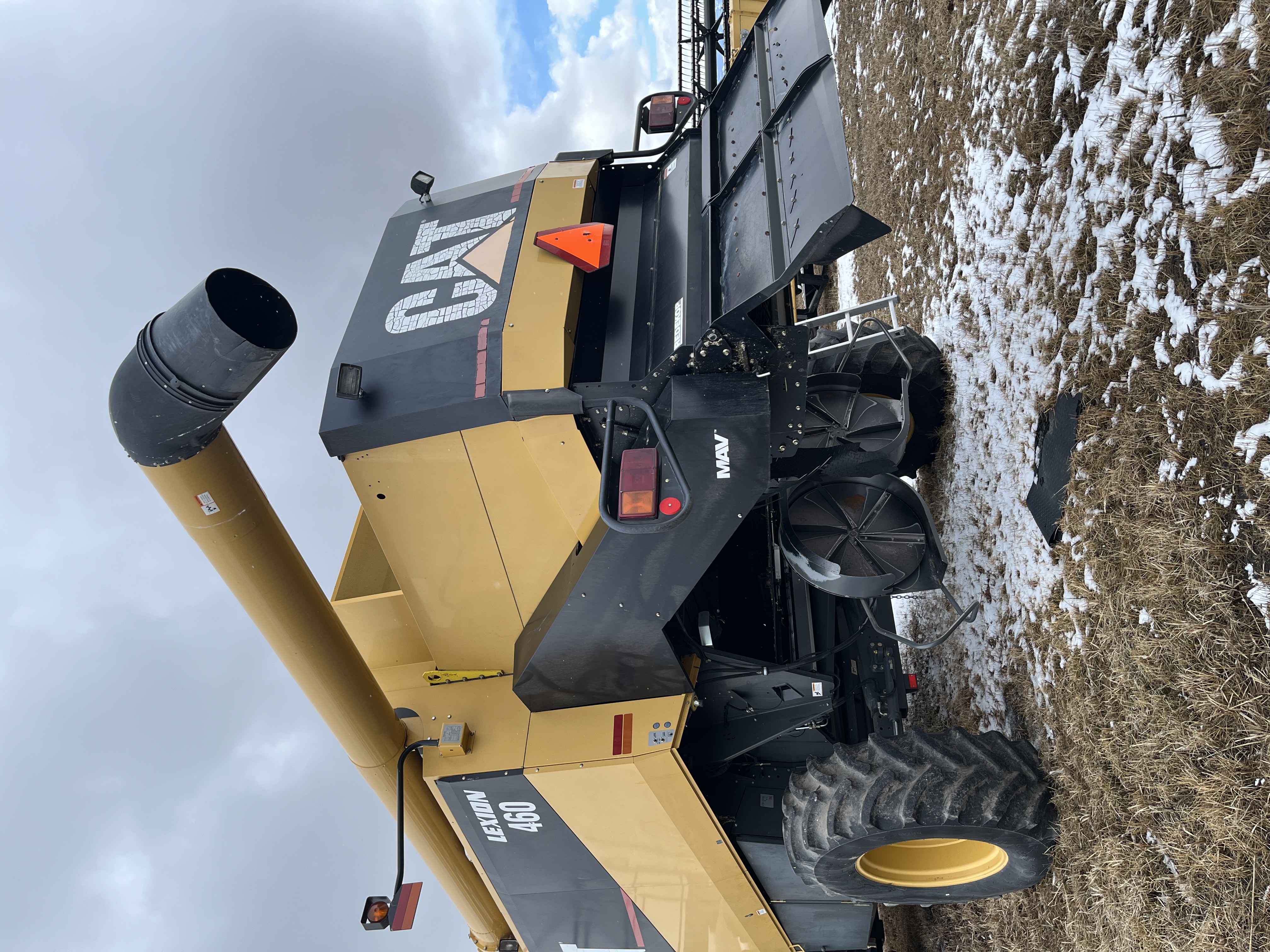 2003 Caterpillar 460 Combine