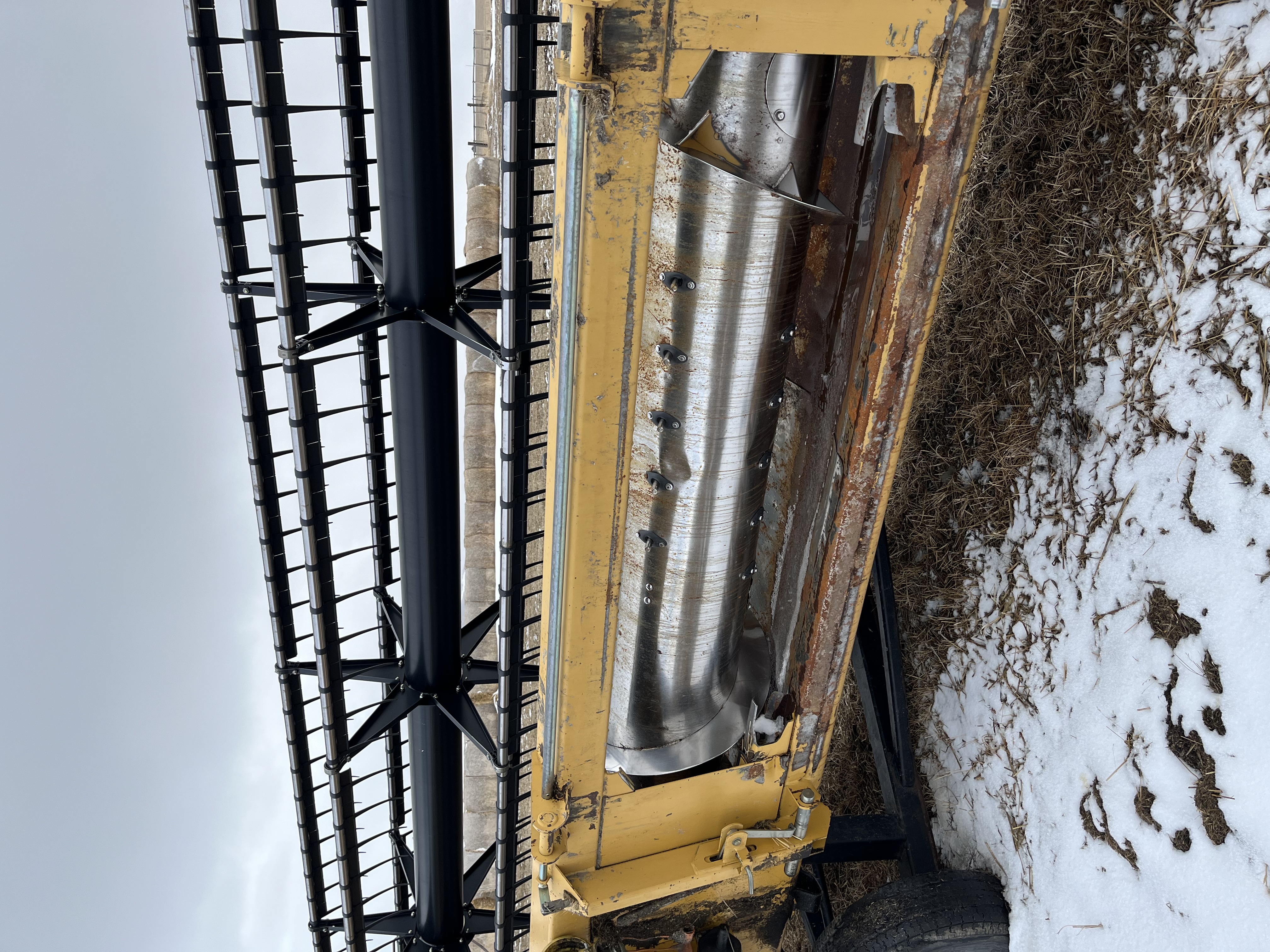 2003 Caterpillar 460 Combine