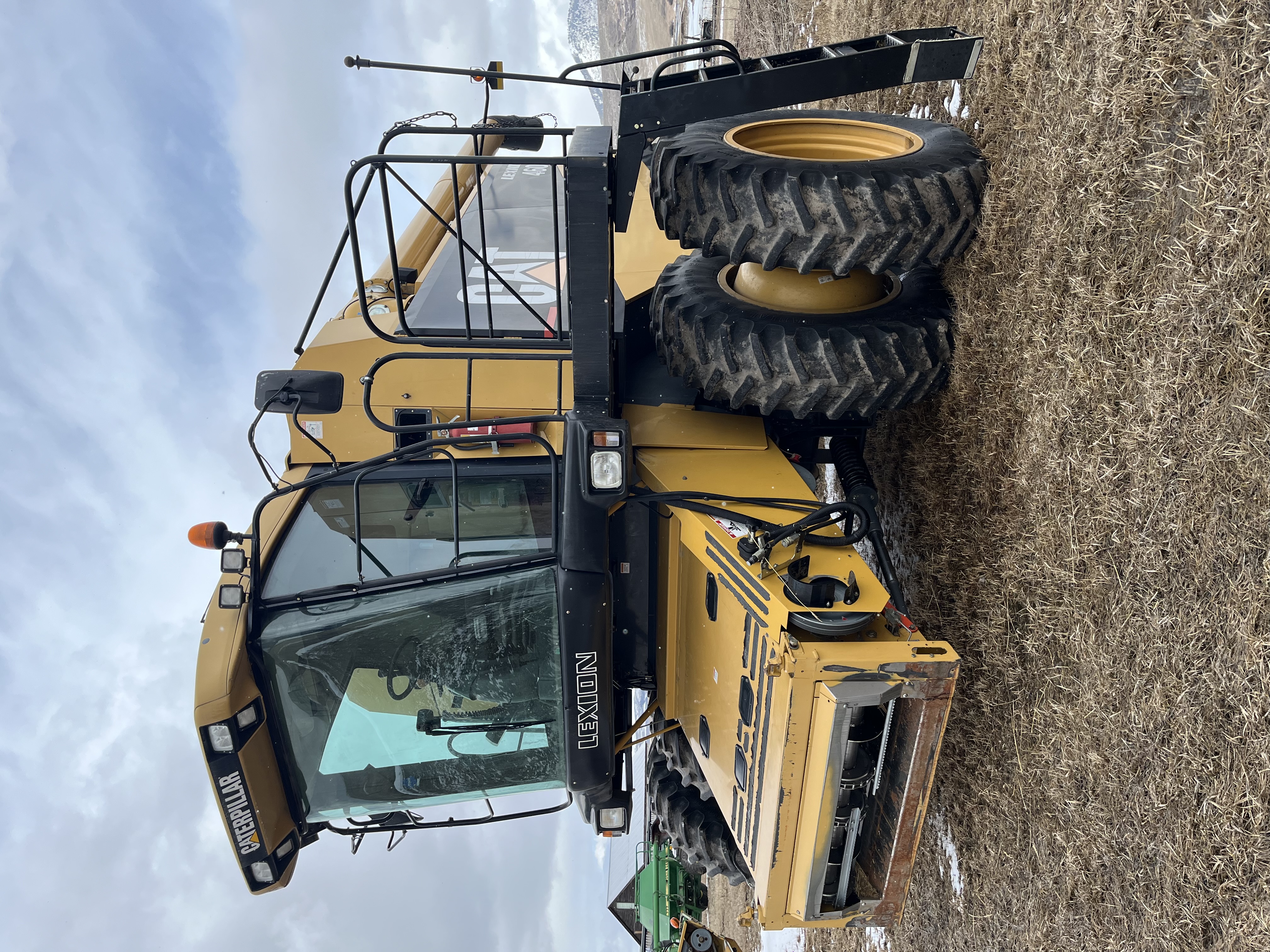 2003 Caterpillar 460 Combine