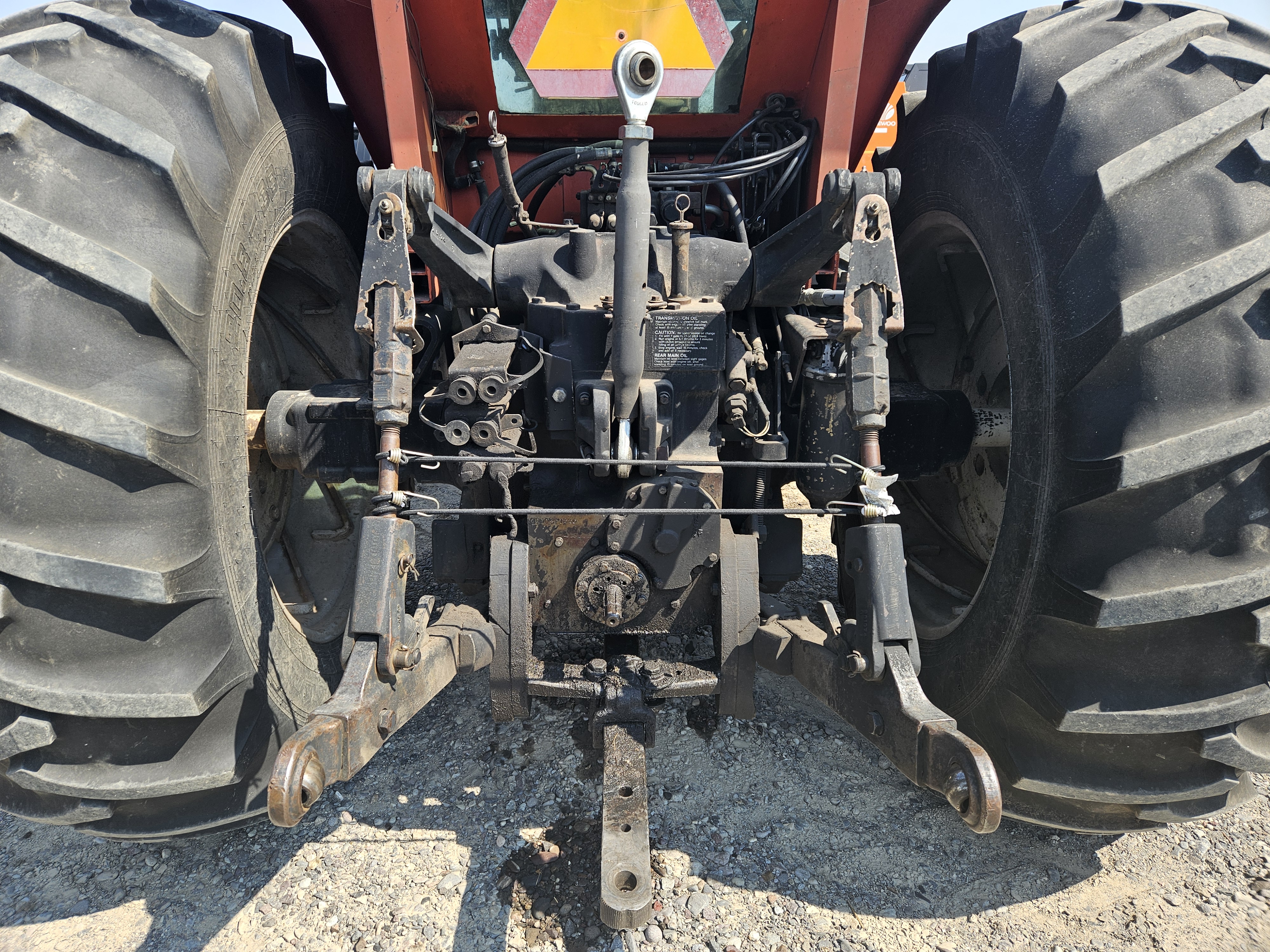 1982 AGCO Allis 8050 Tractor