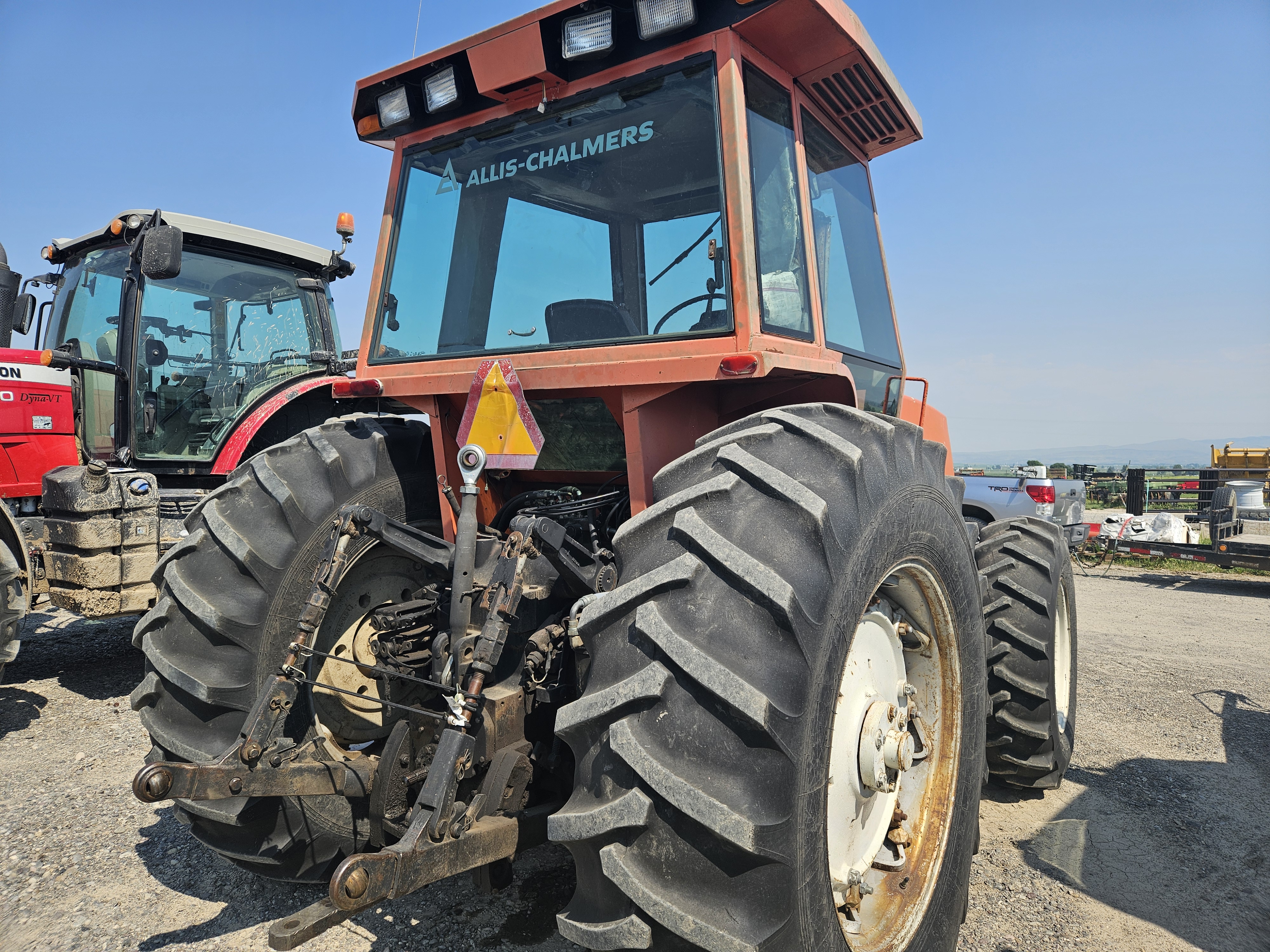 1982 AGCO Allis 8050 Tractor