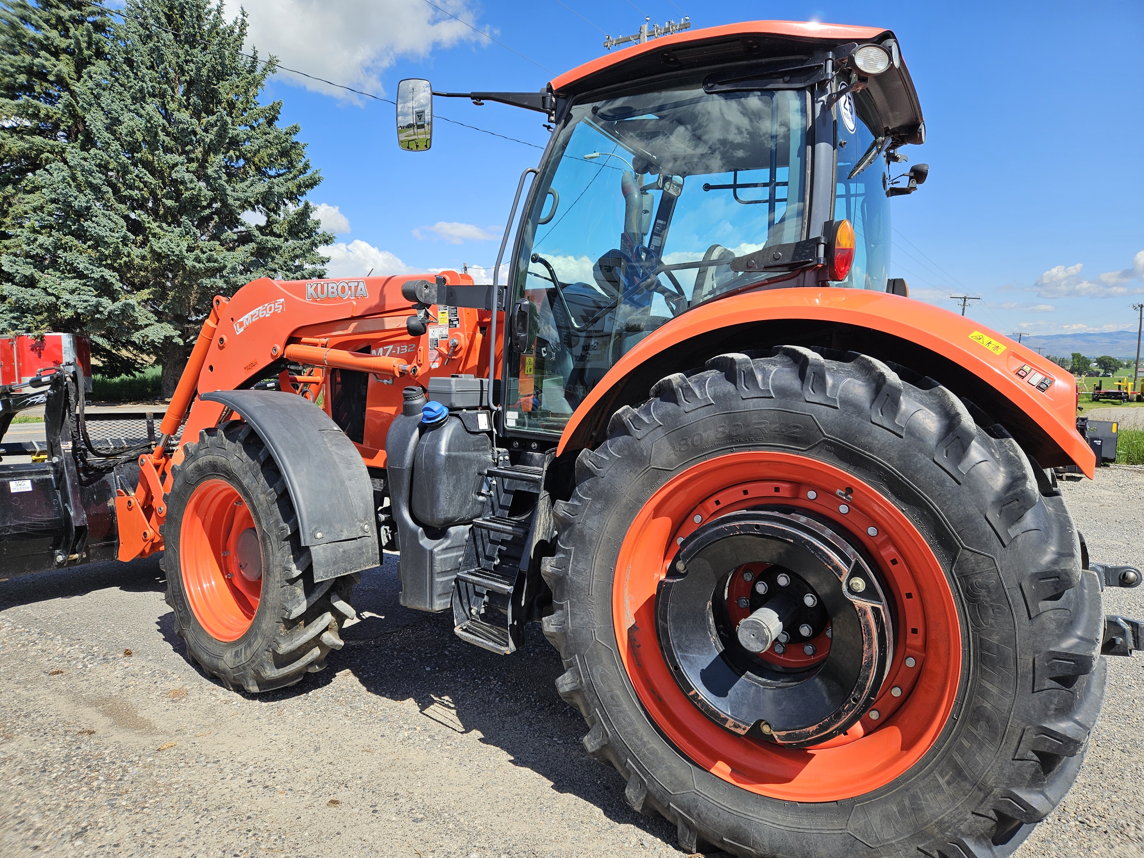 2022 Kubota M7-132 Tractor