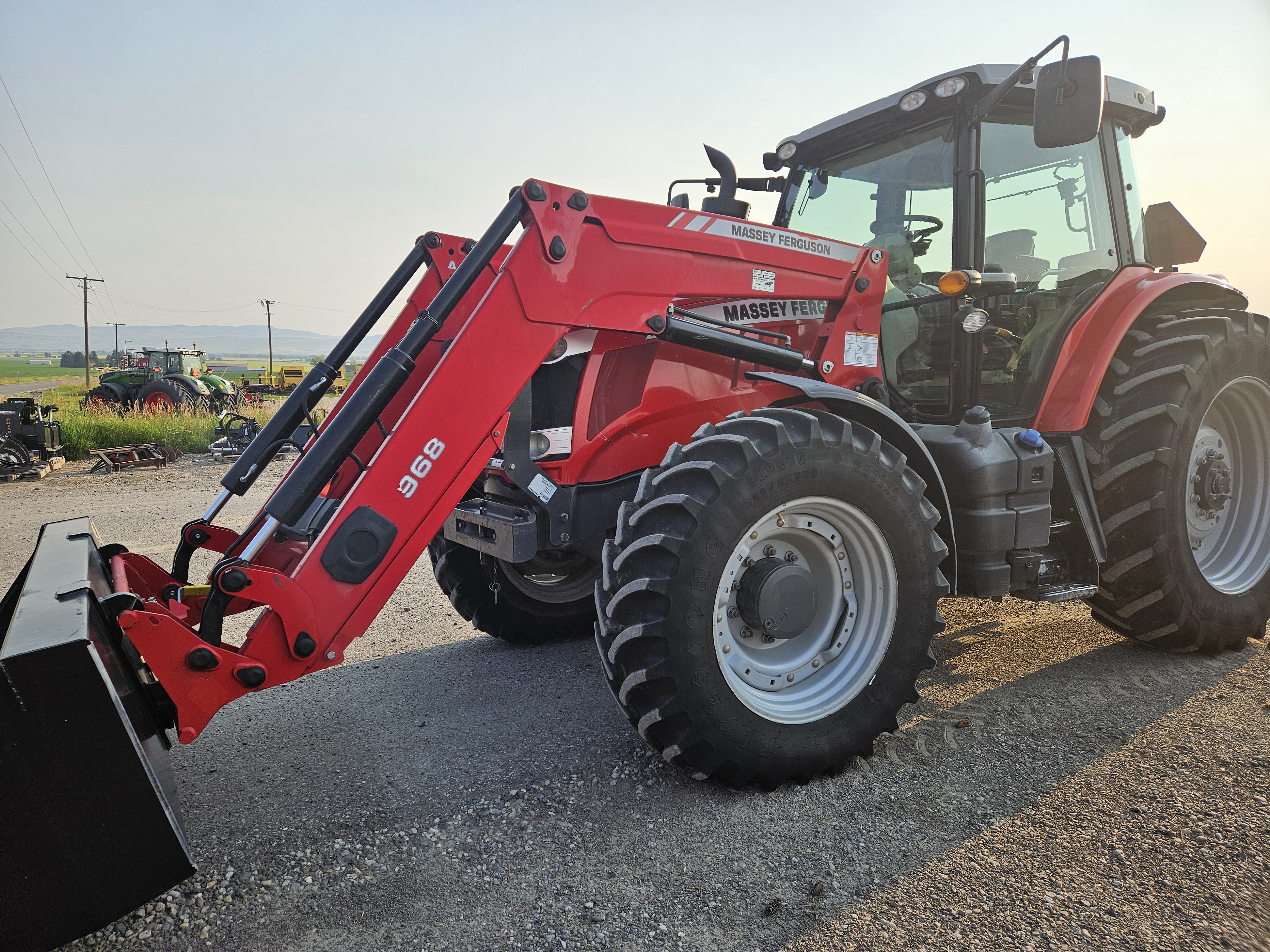 2014 Massey Ferguson 7616 Classic Tractor