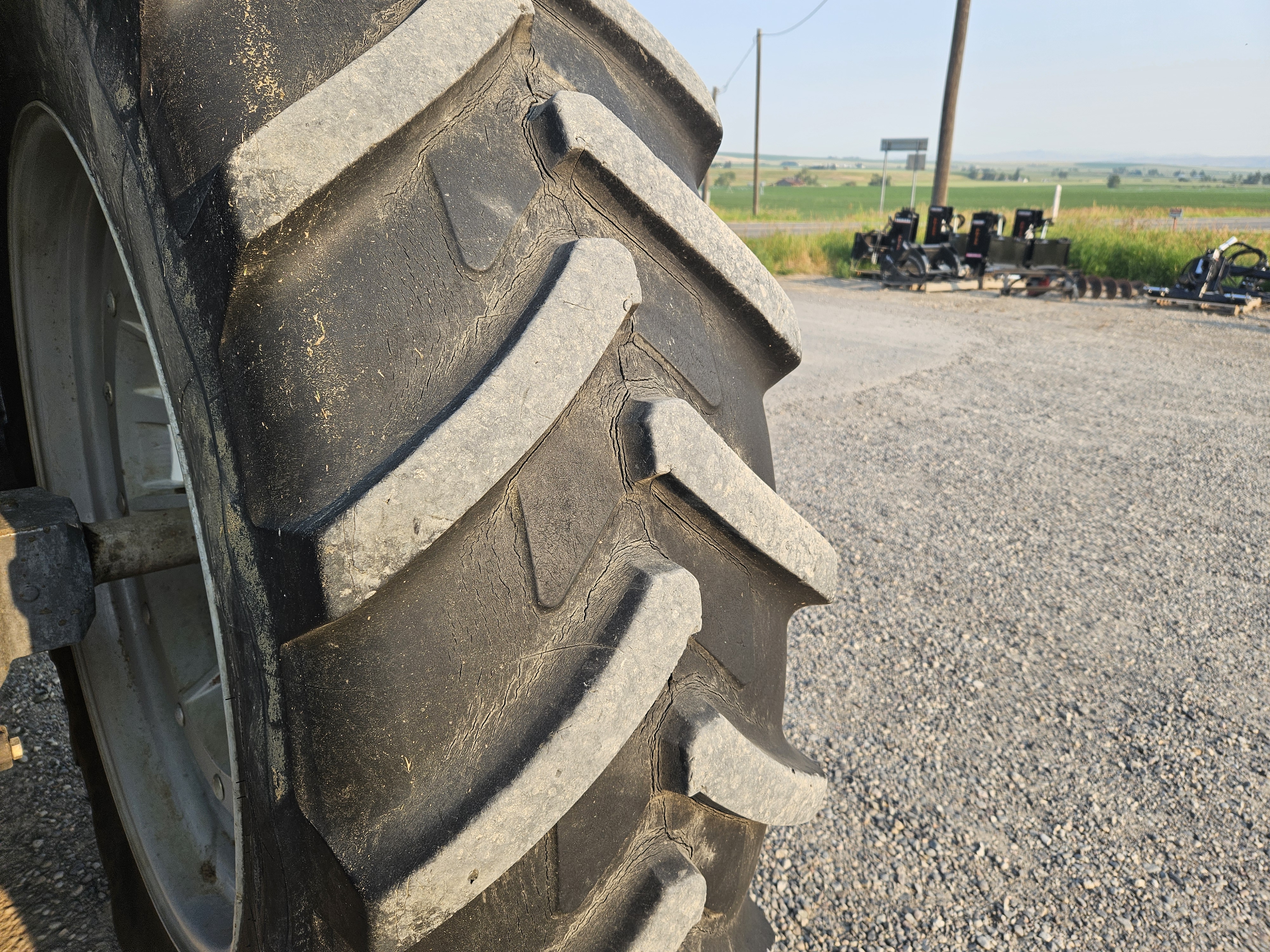 2014 Massey Ferguson 7616 Classic Tractor