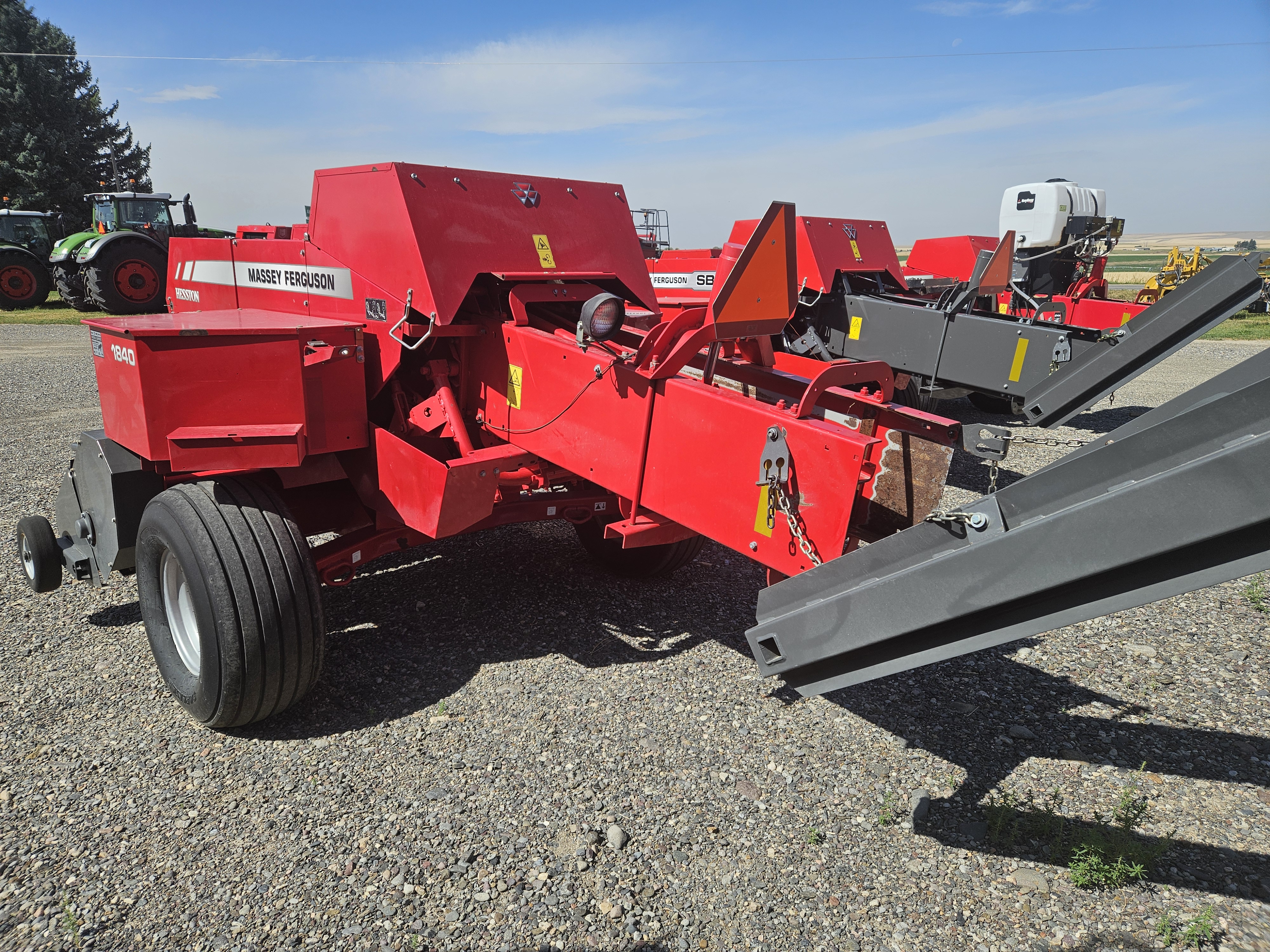 2016 Massey Ferguson 1840 Baler/Square