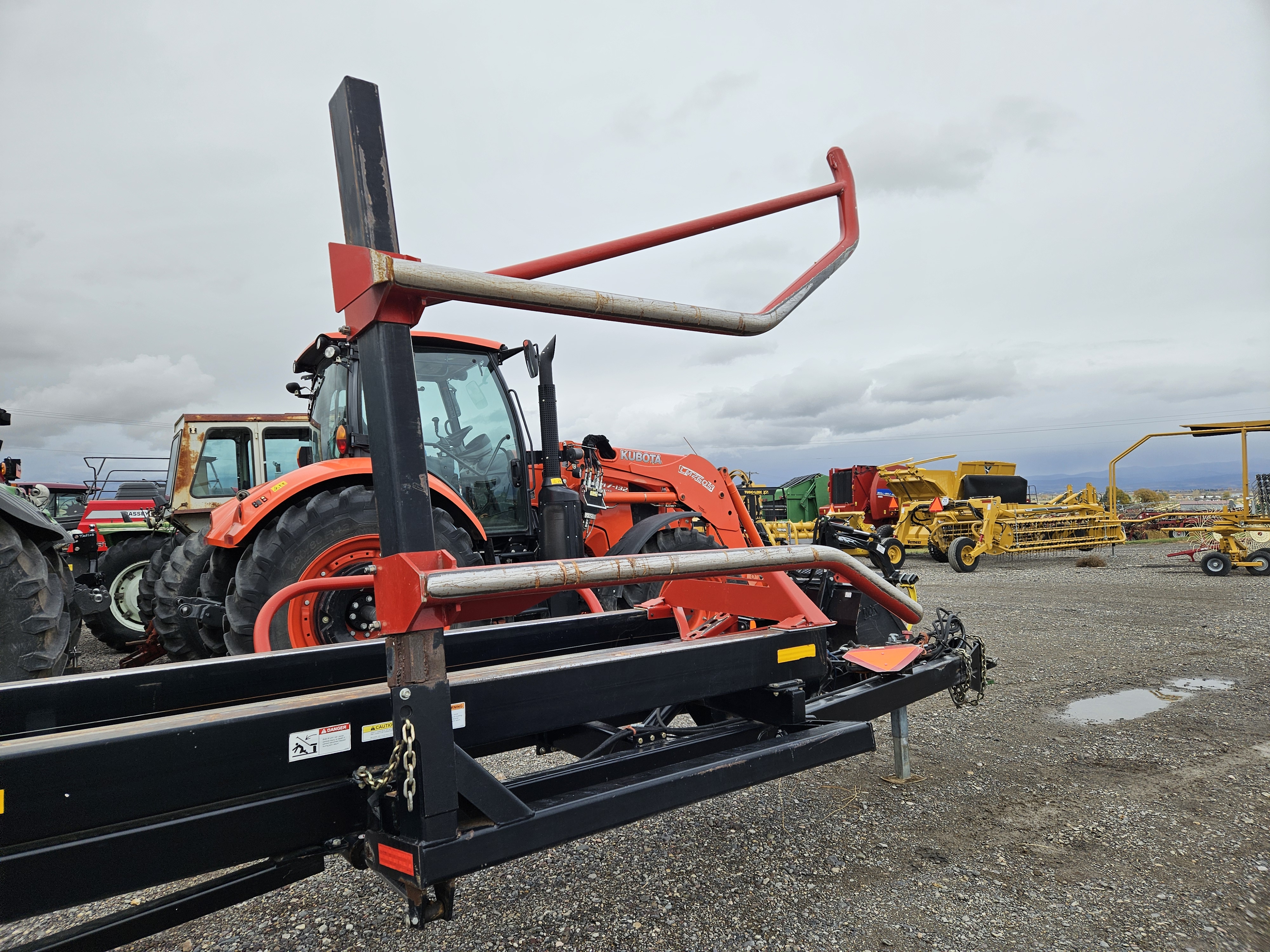 2015 Buhler Farm King 1450 Bale Mover