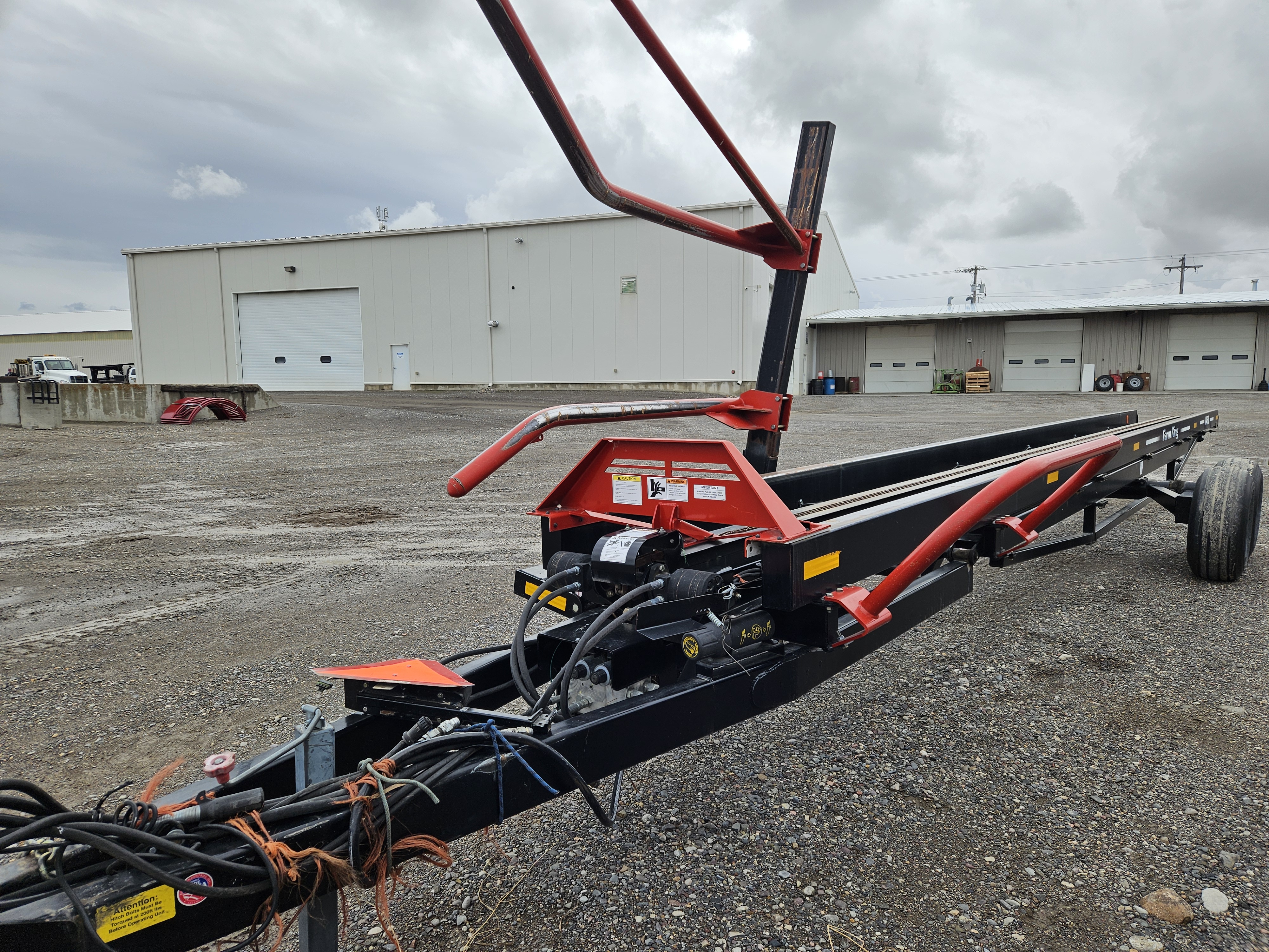 2015 Buhler Farm King 1450 Bale Mover