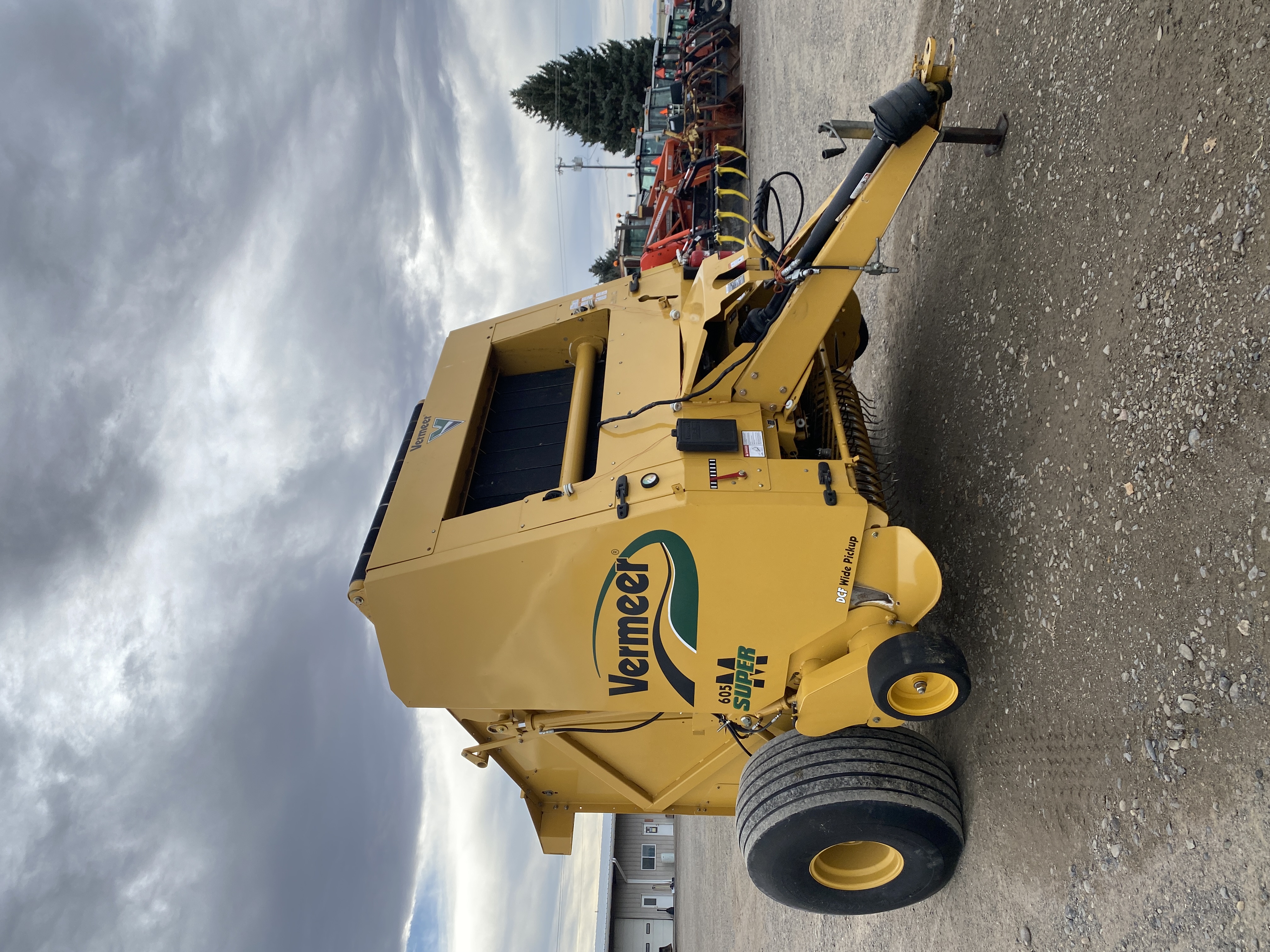 2012 Vermeer 605SM Baler/Round