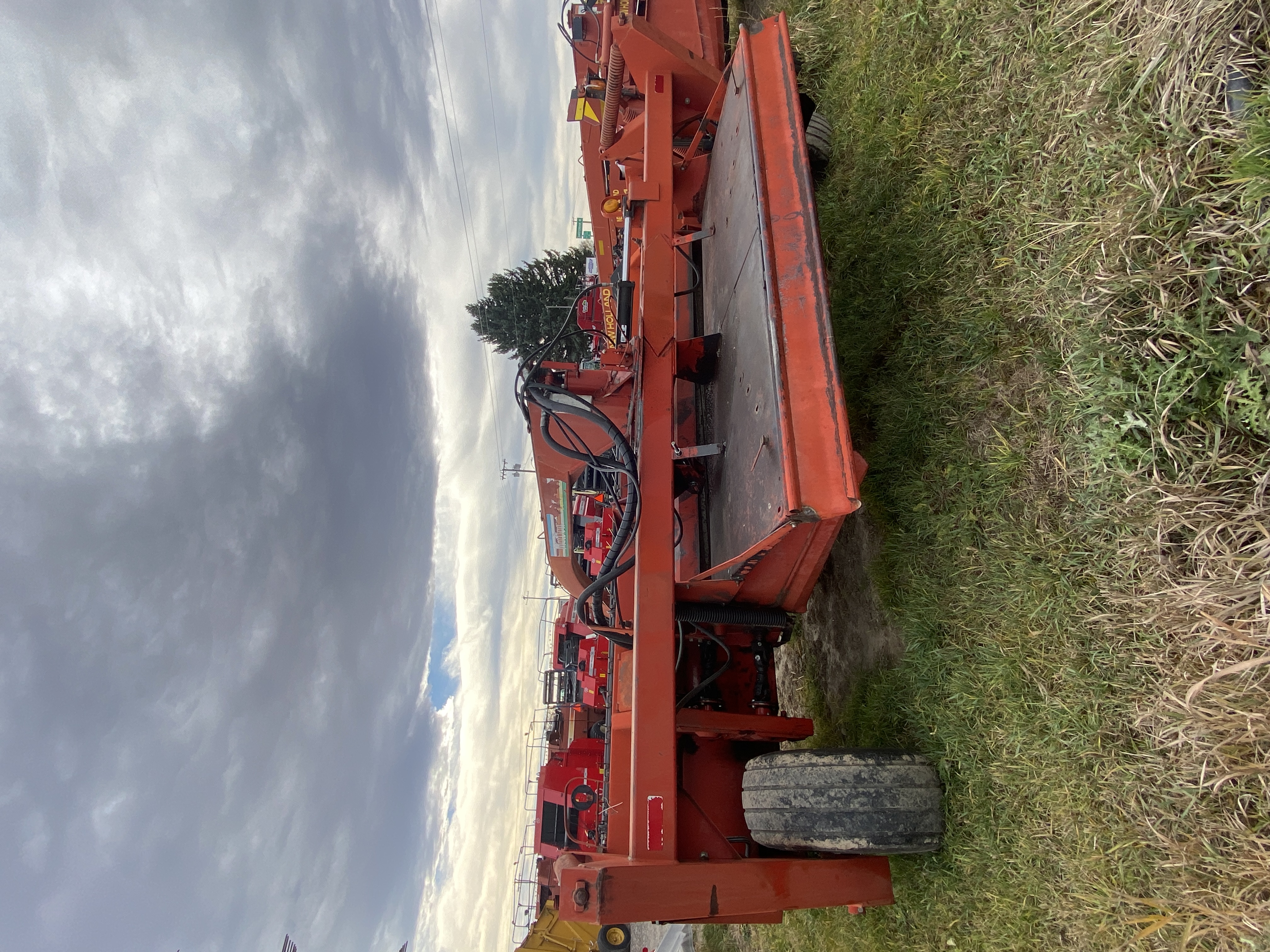 1991 MacDon 5000 Mower Conditioner