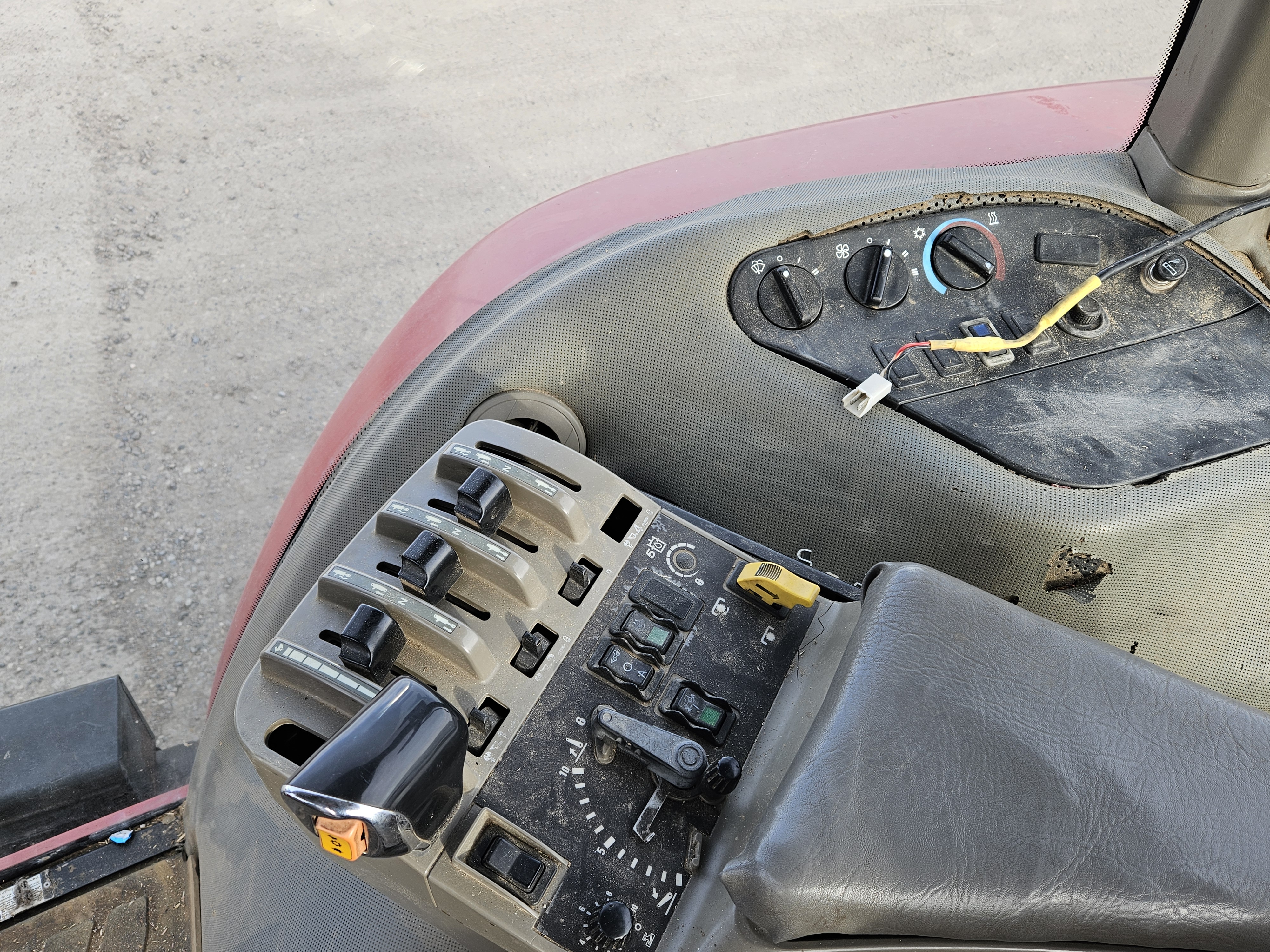 1999 Case IH MX220 Tractor