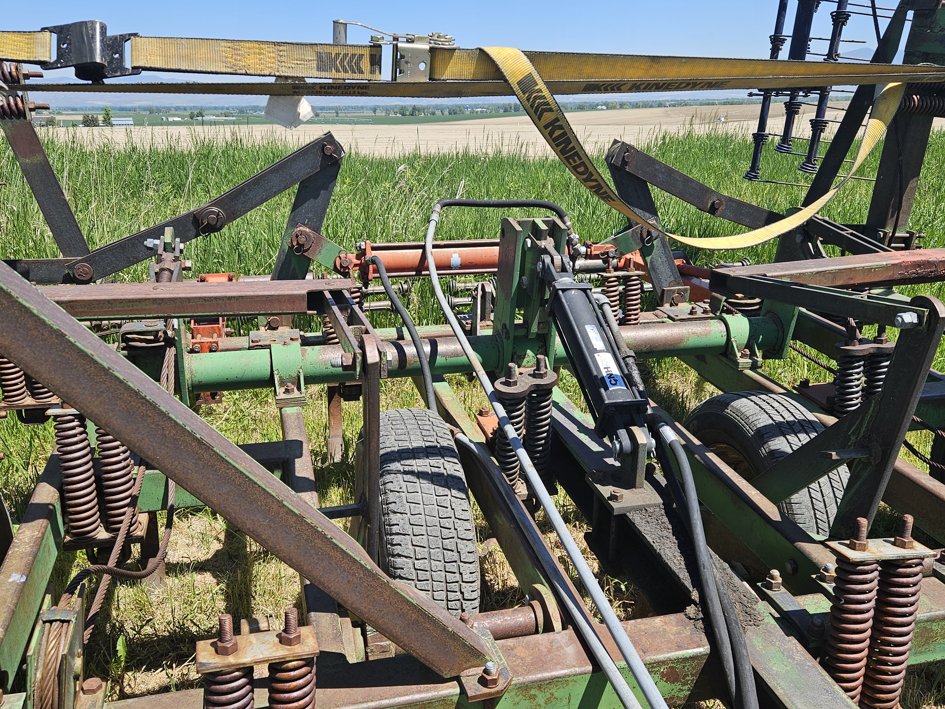 Melroe 501 Chisel Plow
