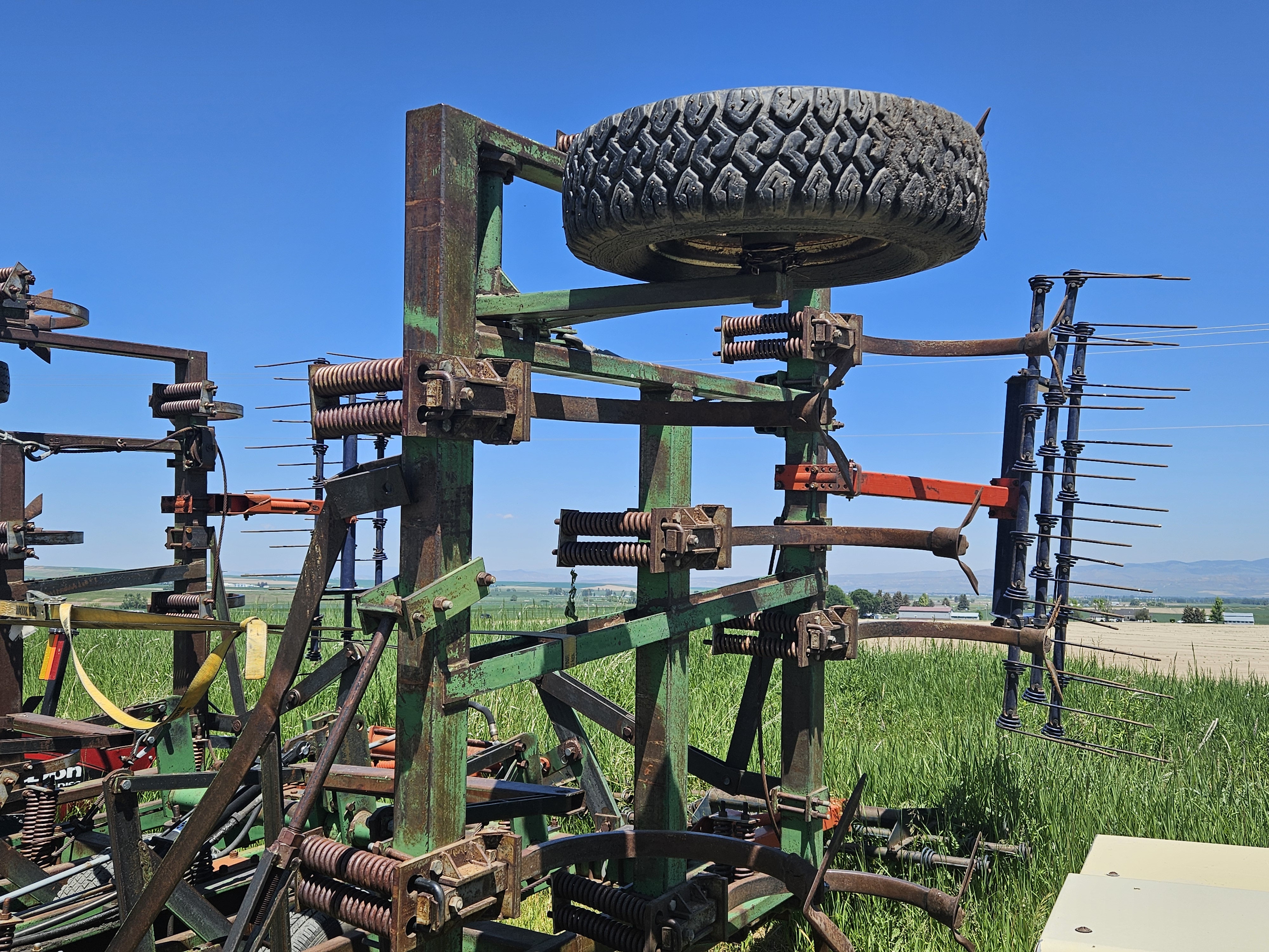 Sixth image Model Thumbnail
