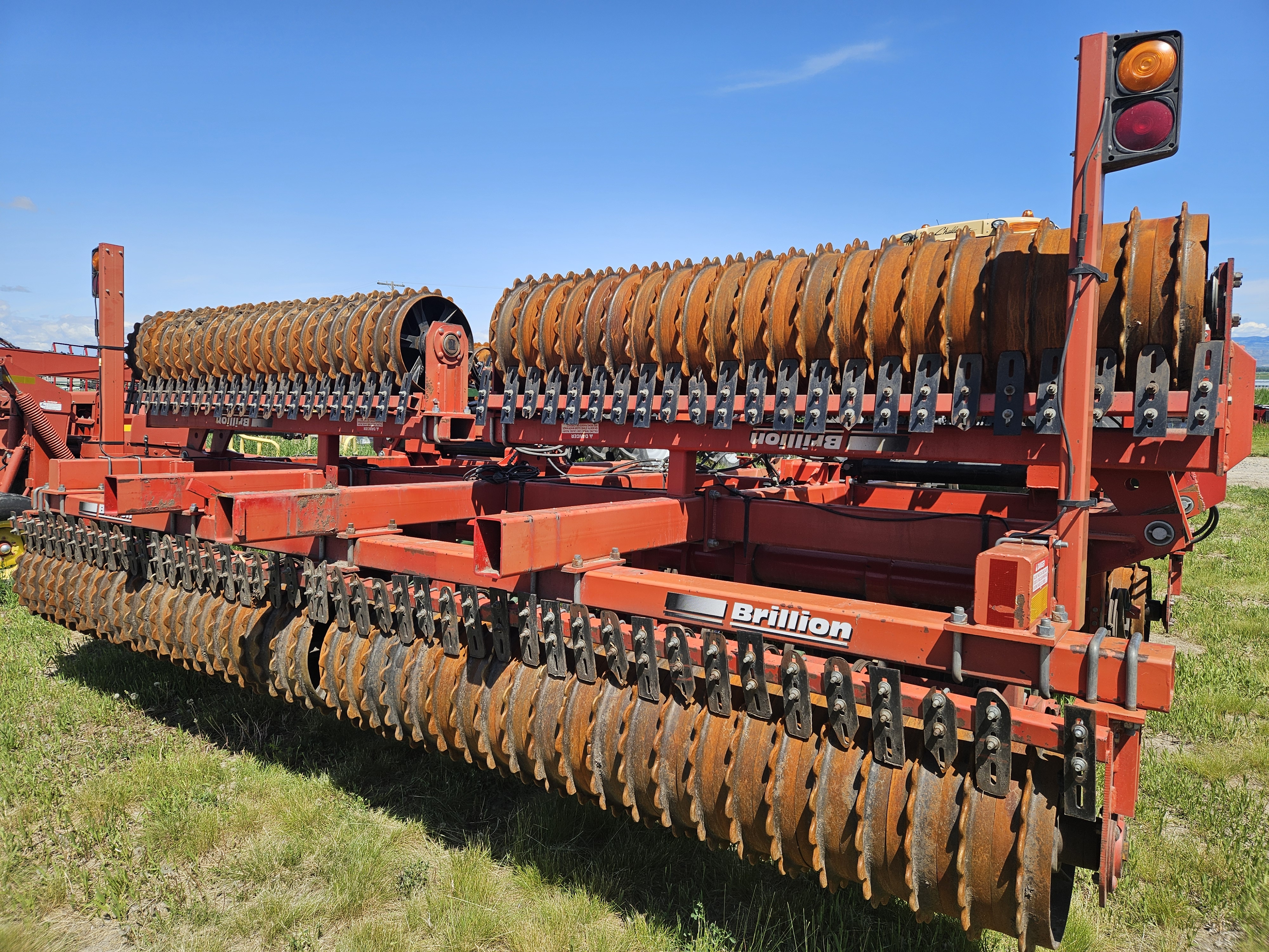 2006 Brillion wls360 CultiPacker